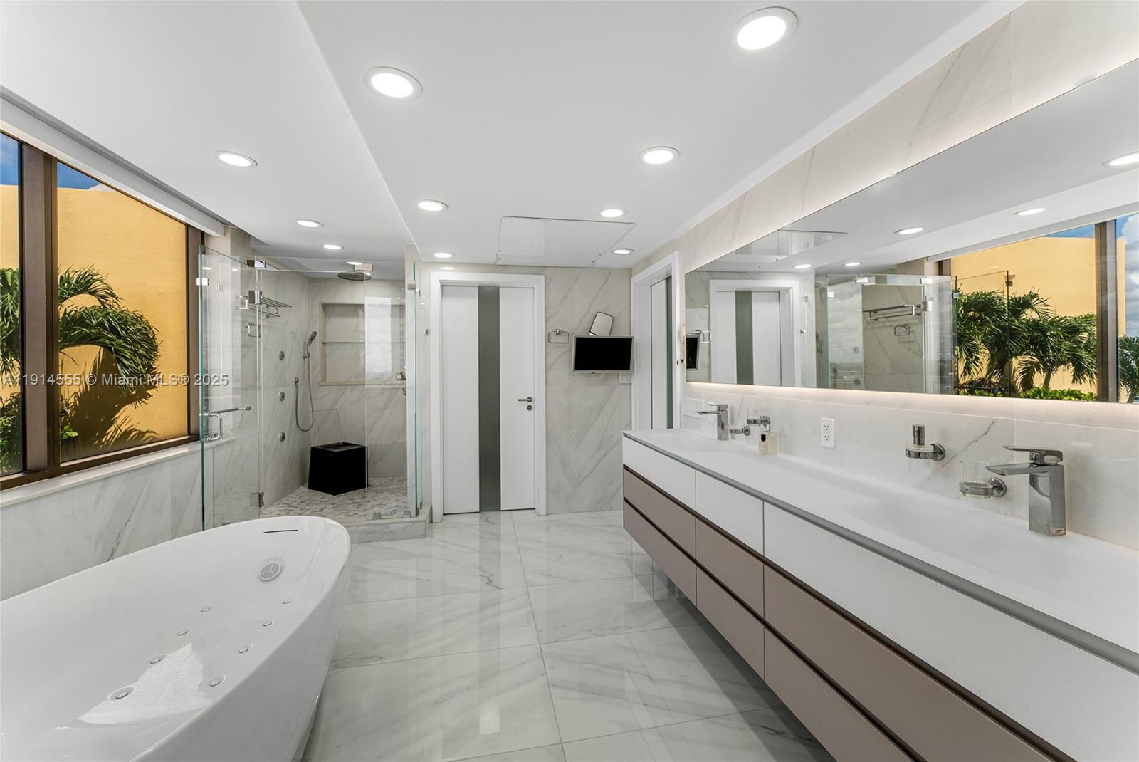 16275 Collins Ave #UPH1 Sunny Isles Beach, FL 33160