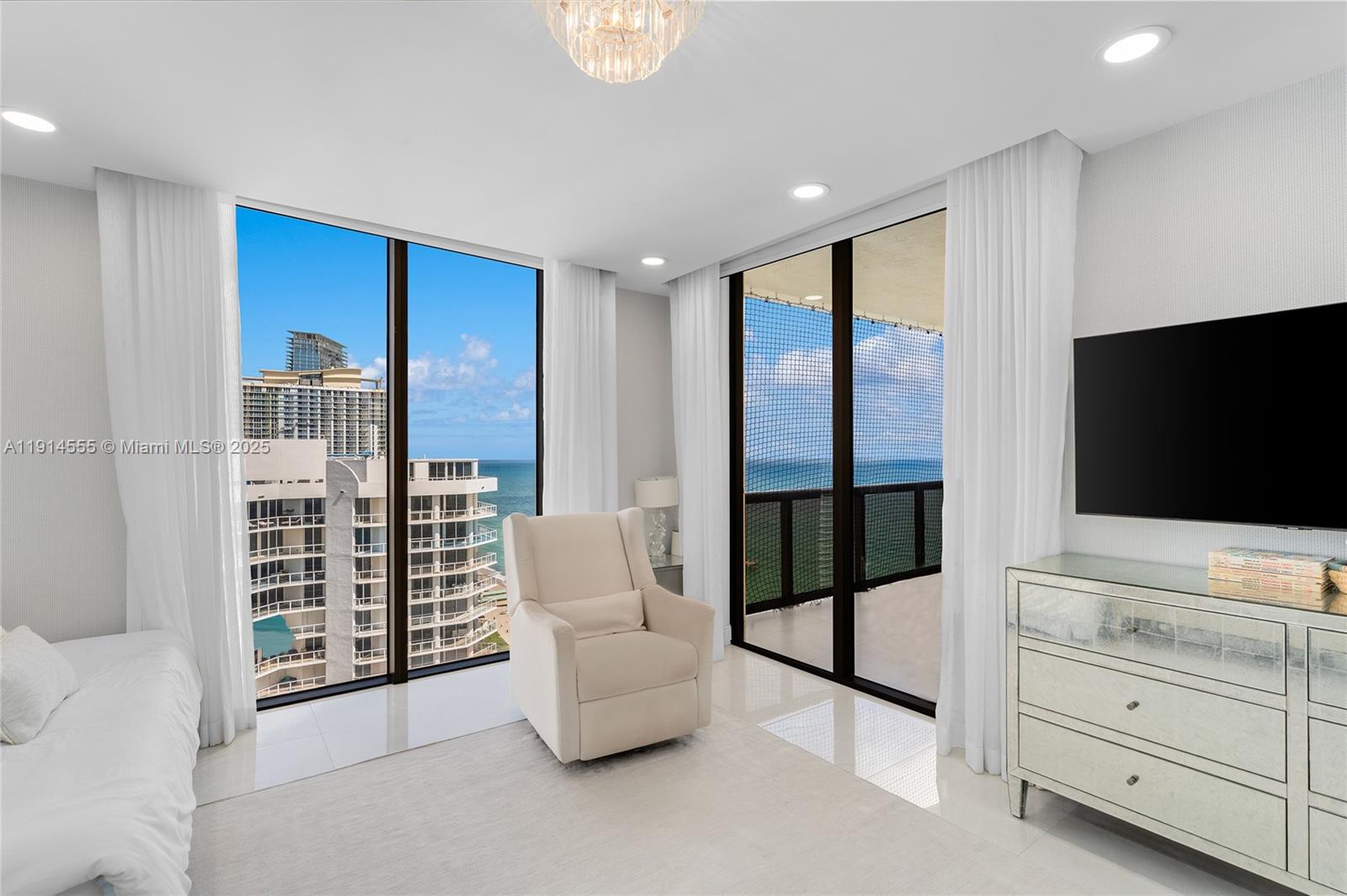 16275 Collins Ave #UPH1 Sunny Isles Beach, FL 33160