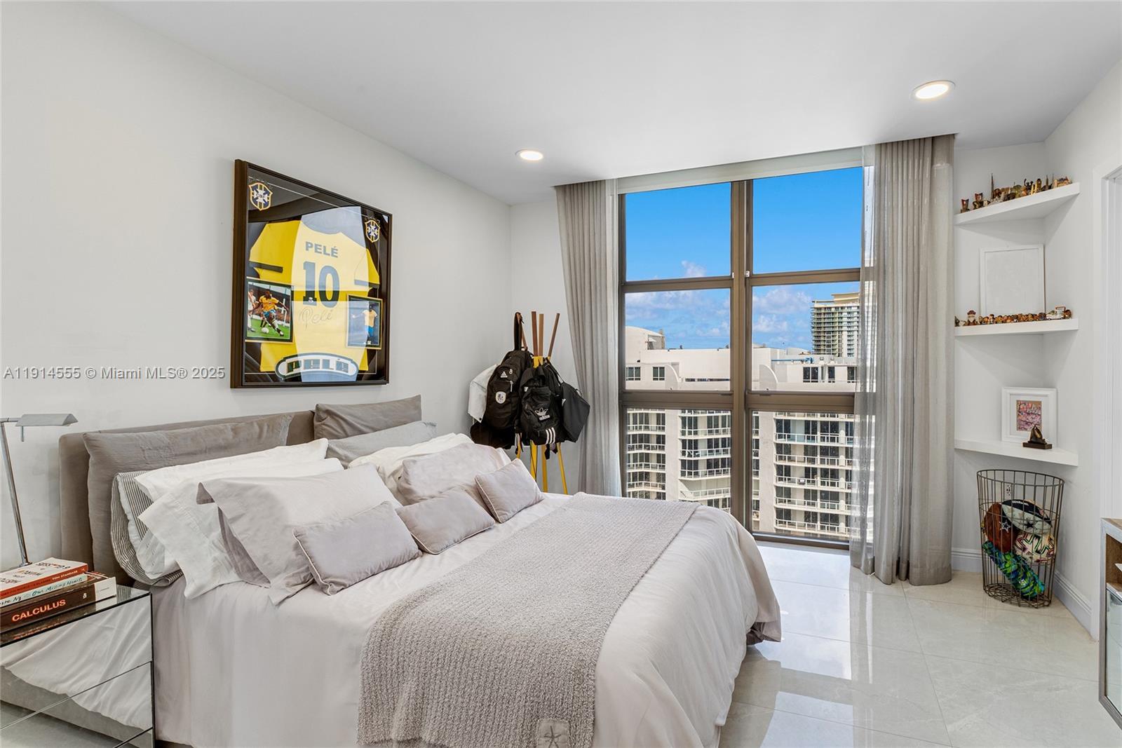 16275 Collins Ave #UPH1 Sunny Isles Beach, FL 33160