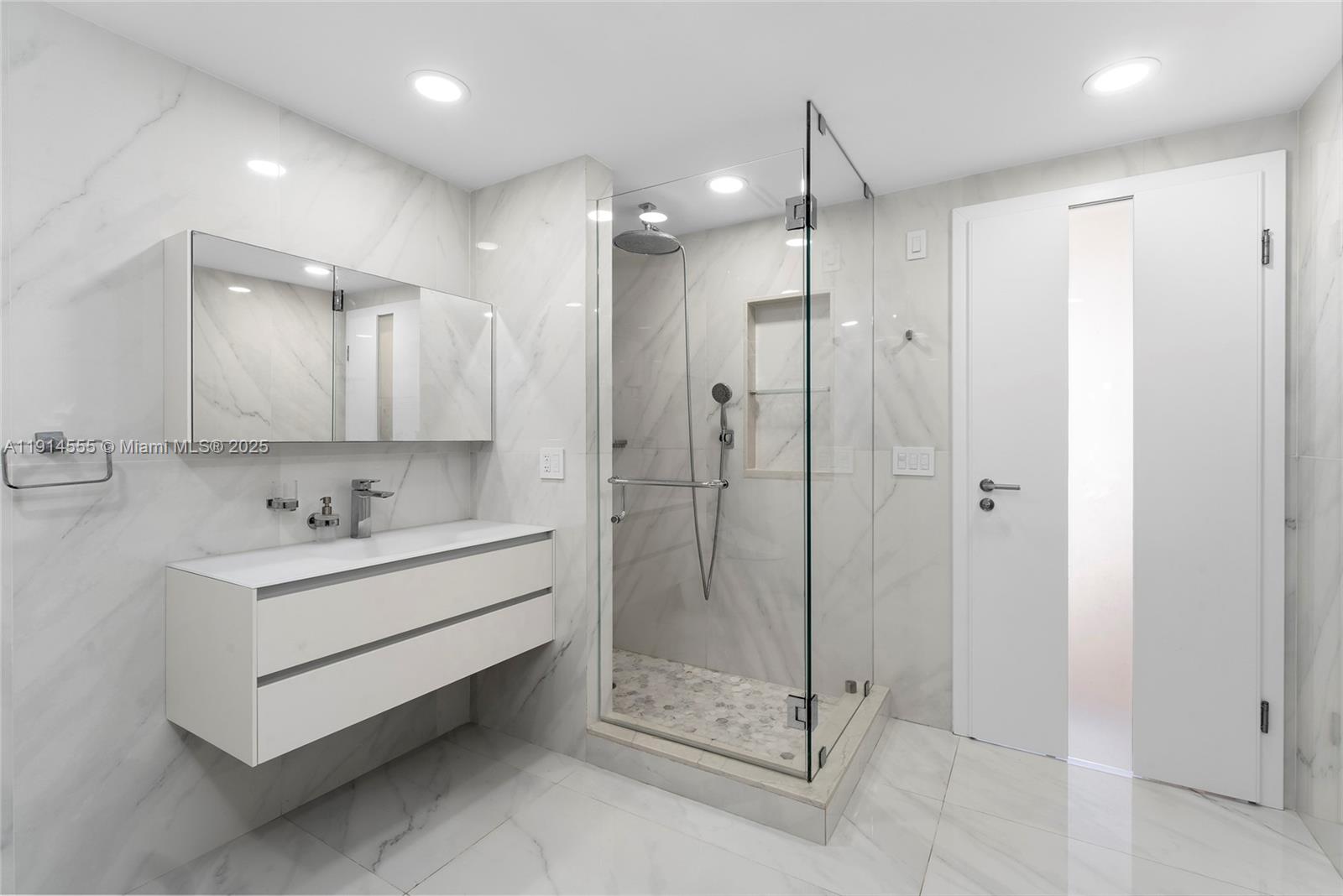 16275 Collins Ave #UPH1 Sunny Isles Beach, FL 33160