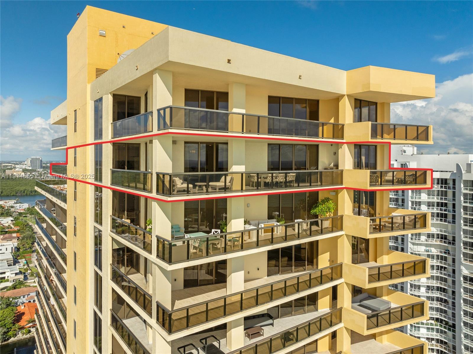 16275 Collins Ave #UPH1 Sunny Isles Beach, FL 33160