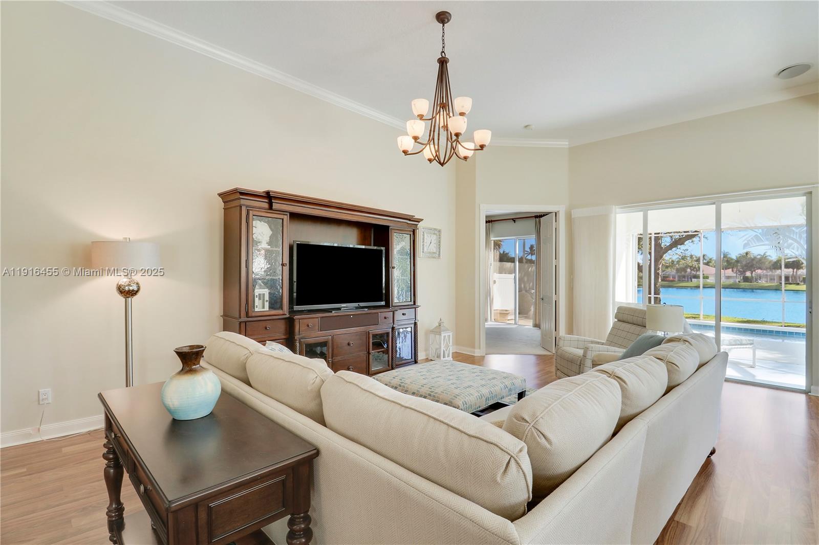 1349 Saint Lawrence Dr Palm Beach Gardens, FL 33410