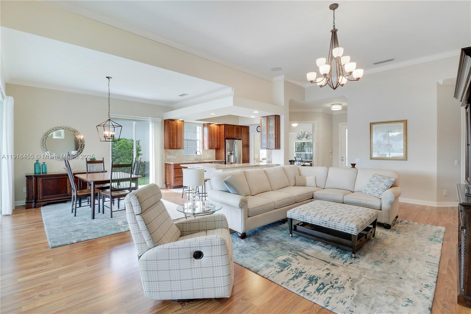 1349 Saint Lawrence Dr Palm Beach Gardens, FL 33410