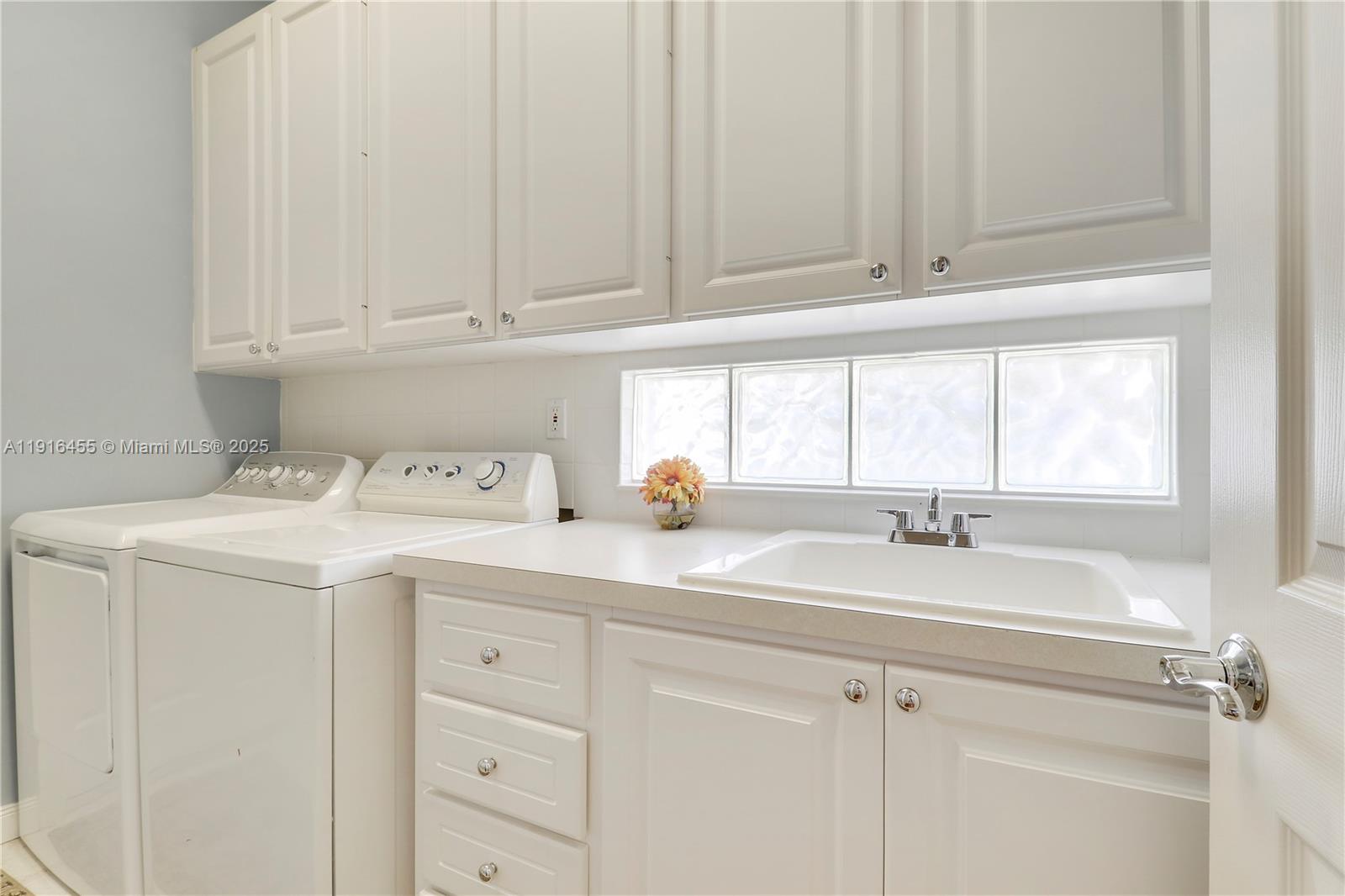 1349 Saint Lawrence Dr Palm Beach Gardens, FL 33410