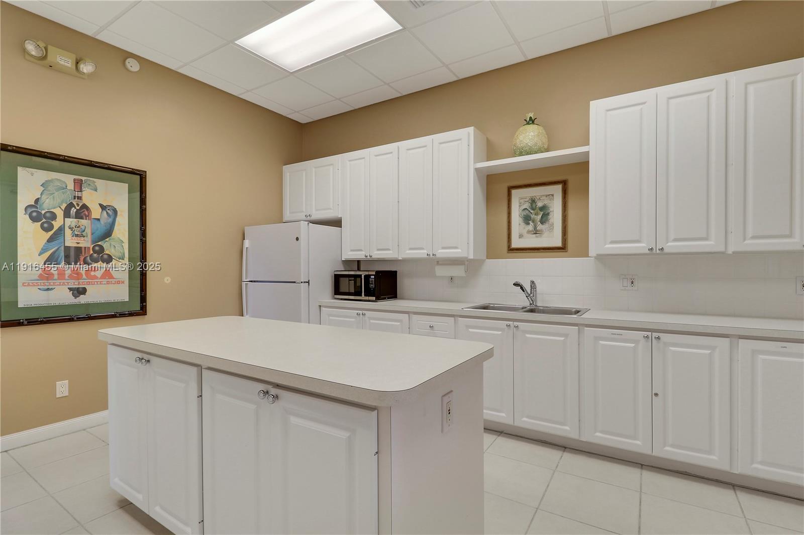 1349 Saint Lawrence Dr Palm Beach Gardens, FL 33410