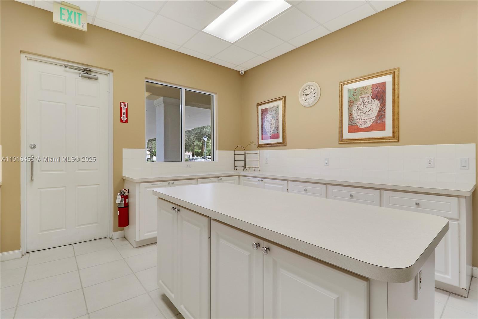 1349 Saint Lawrence Dr Palm Beach Gardens, FL 33410