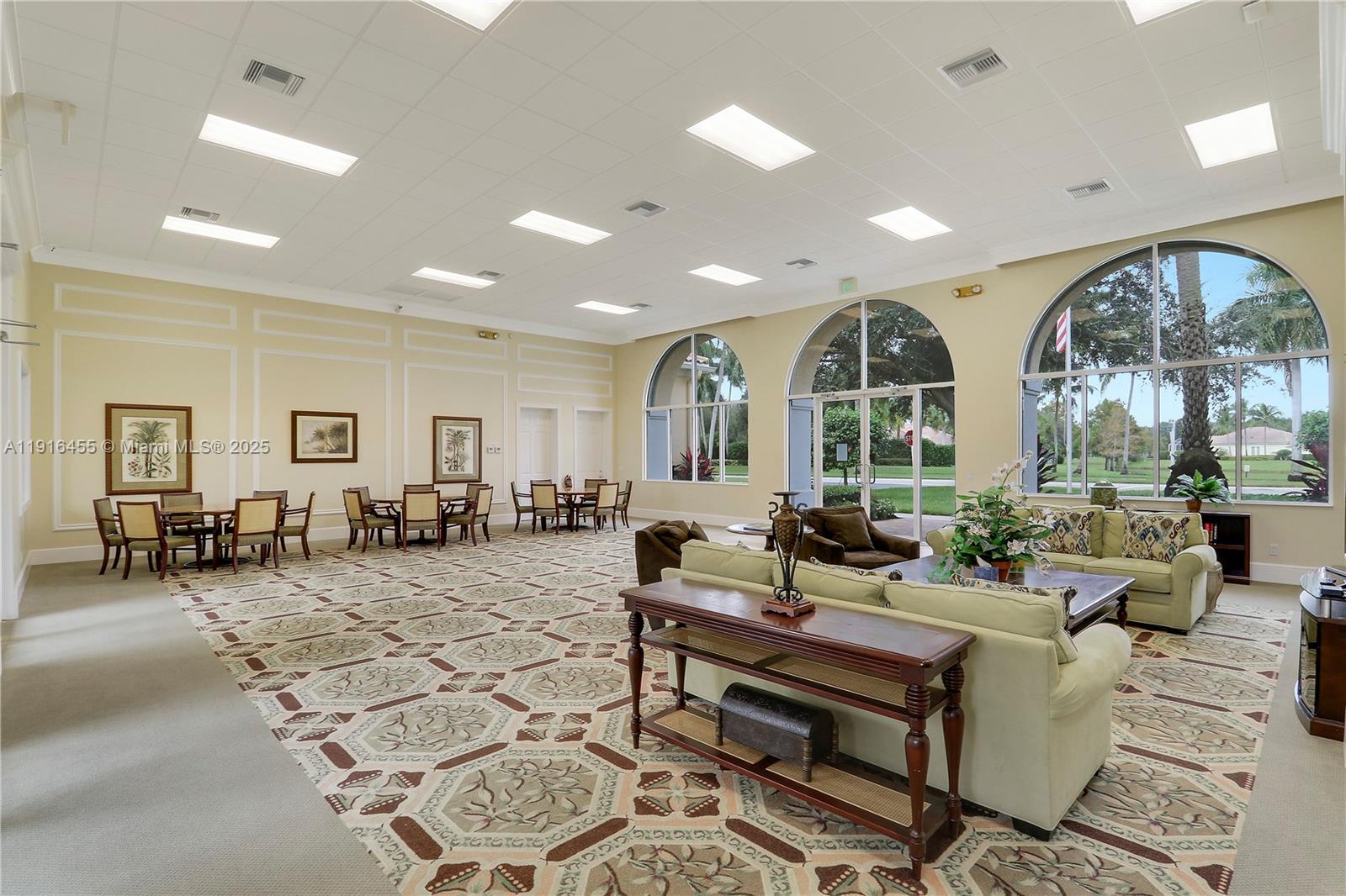 1349 Saint Lawrence Dr Palm Beach Gardens, FL 33410