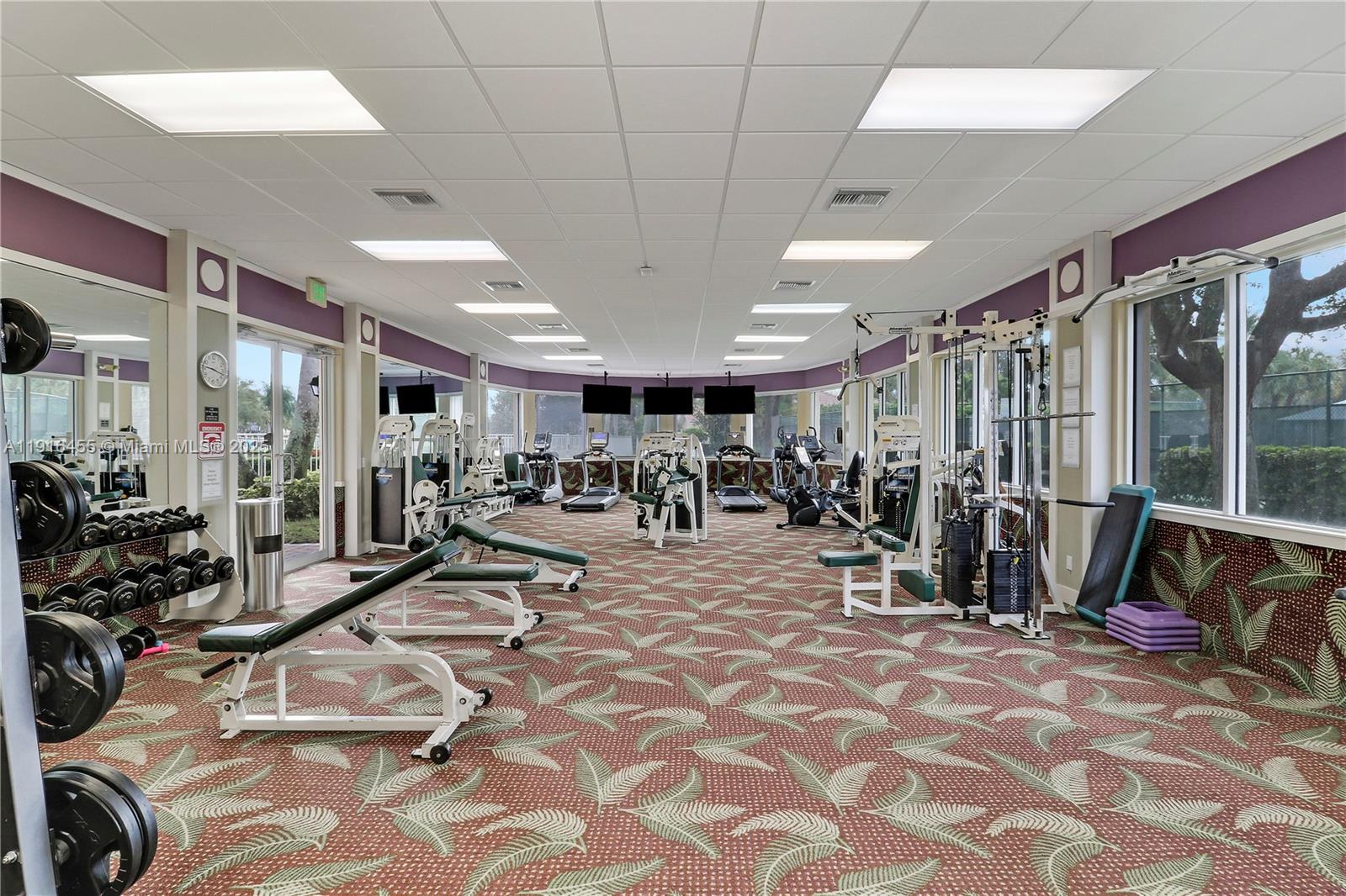 1349 Saint Lawrence Dr Palm Beach Gardens, FL 33410