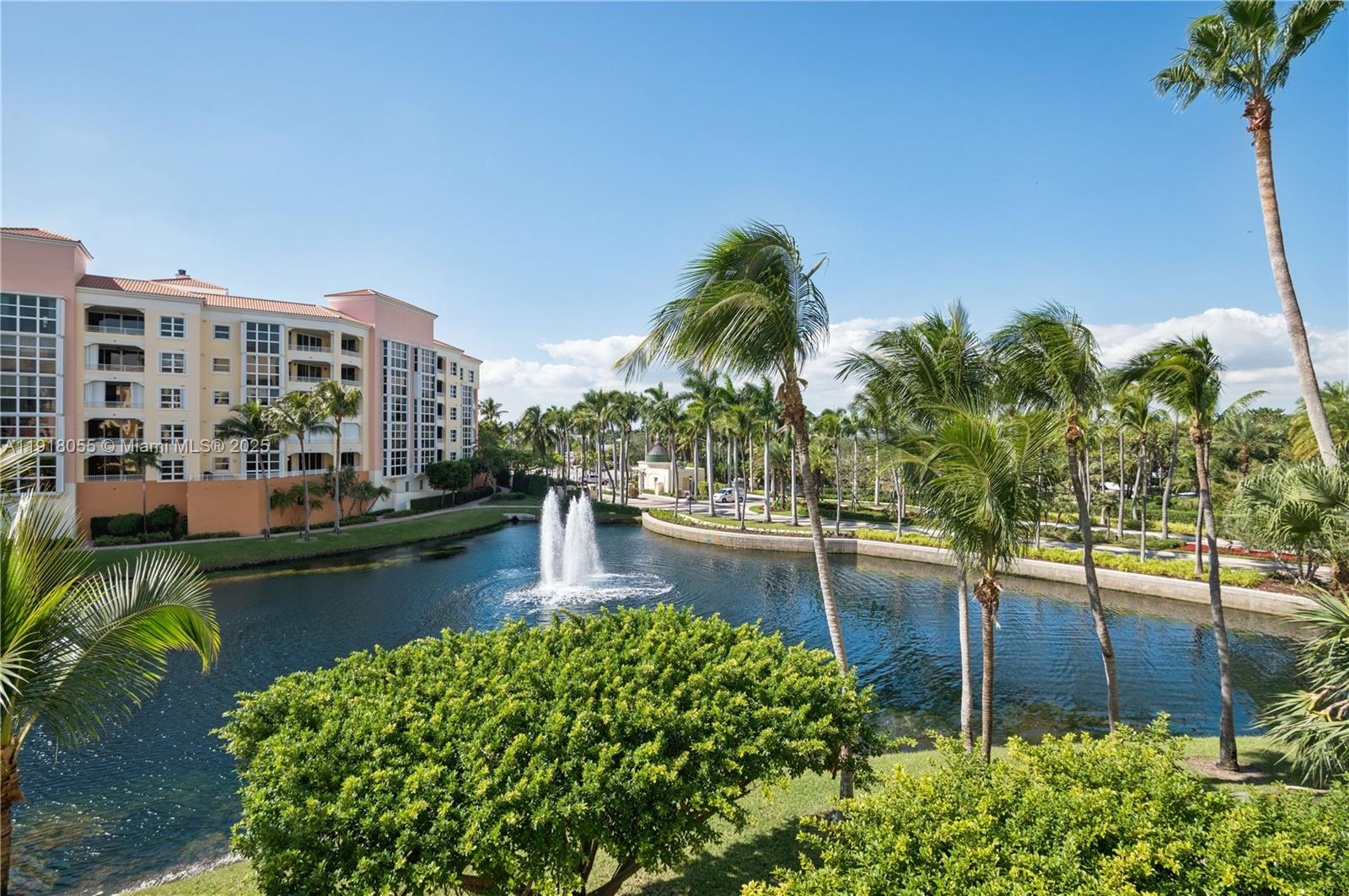 705 Crandon Blvd #306 Key Biscayne, FL 33149