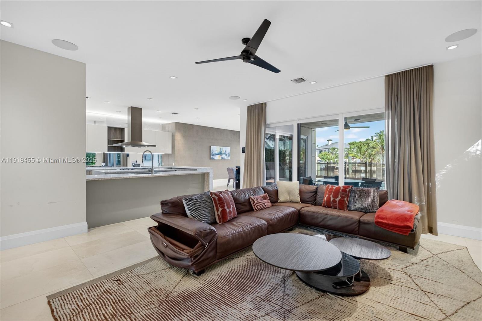 Undisclosed Address Fort Lauderdale, FL 33316