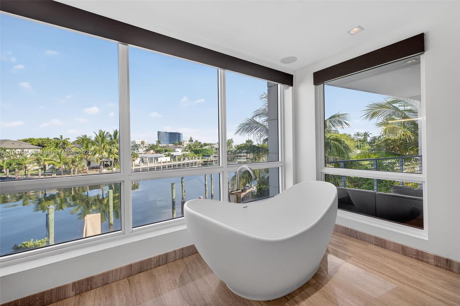 Undisclosed Address Fort Lauderdale, FL 33316