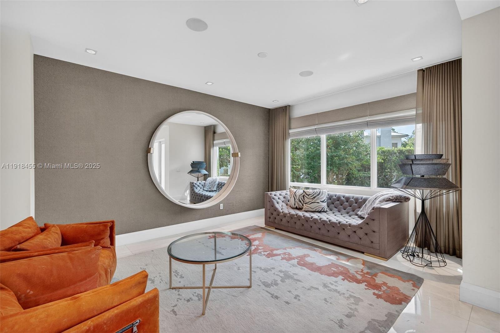 Undisclosed Address Fort Lauderdale, FL 33316