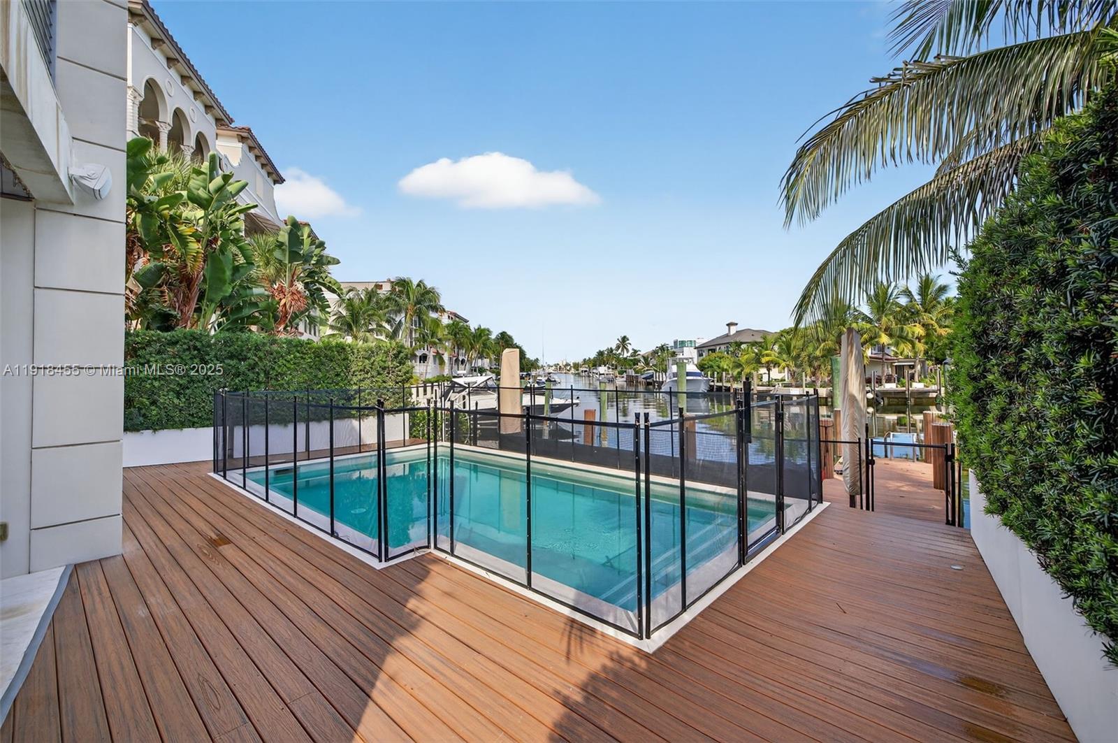 Undisclosed Address Fort Lauderdale, FL 33316