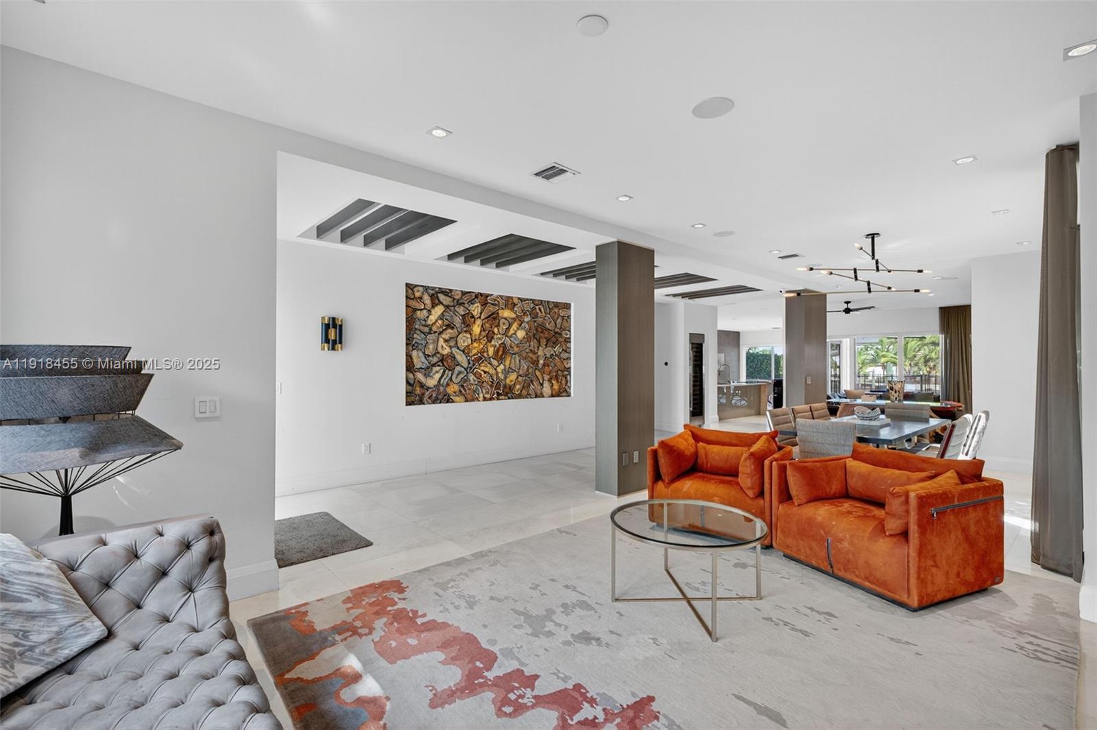 Undisclosed Address Fort Lauderdale, FL 33316