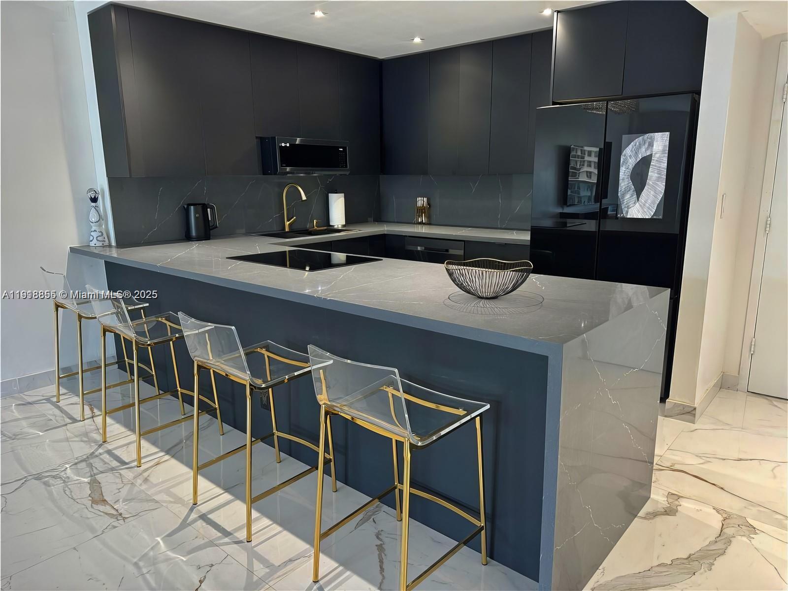 3800 S Ocean Dr #1115