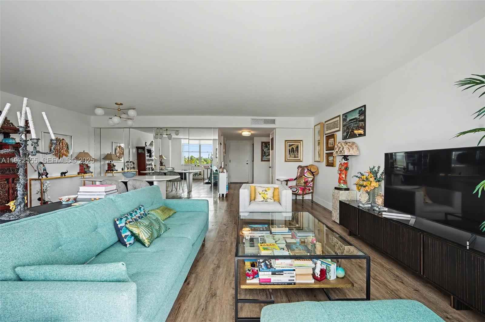 10000 W Bay Hbr Dr #303 Bay Harbor Islands, FL 33154