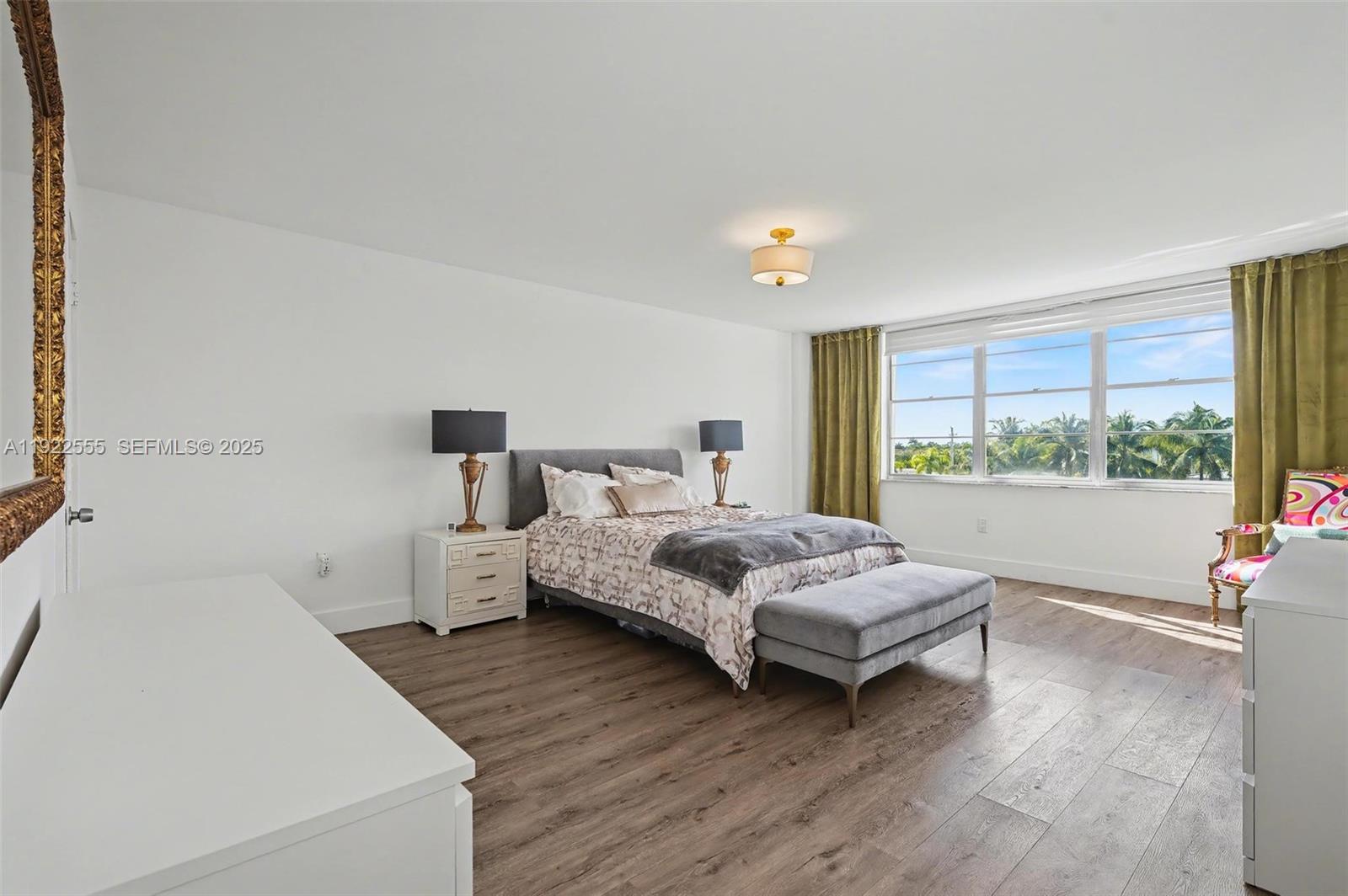 10000 W Bay Hbr Dr #303 Bay Harbor Islands, FL 33154