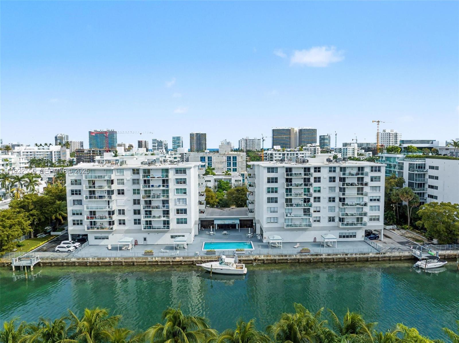 10000 W Bay Hbr Dr #303 Bay Harbor Islands, FL 33154