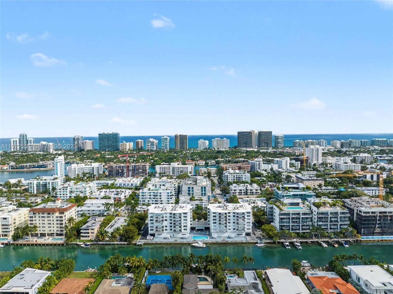 10000 W Bay Hbr Dr #303 Bay Harbor Islands, FL 33154