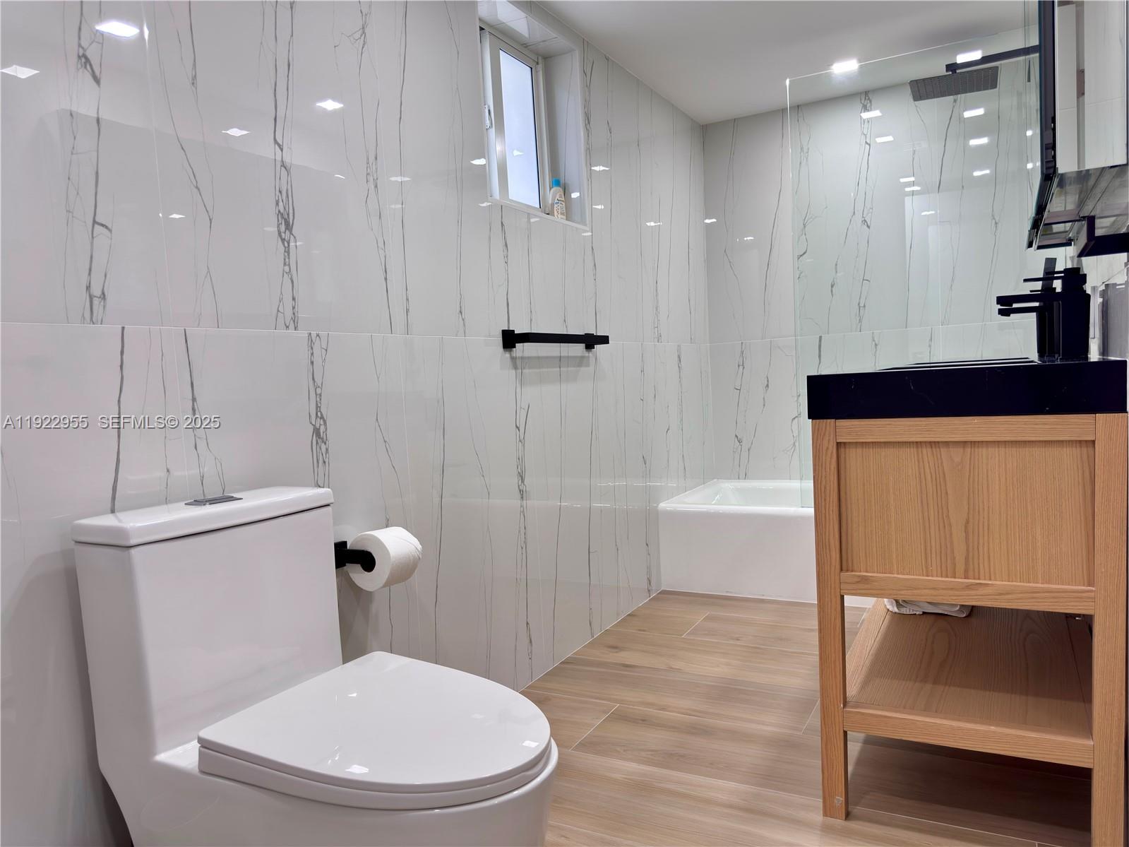 10230 Collins Ave #102 Bal Harbour, FL 33154