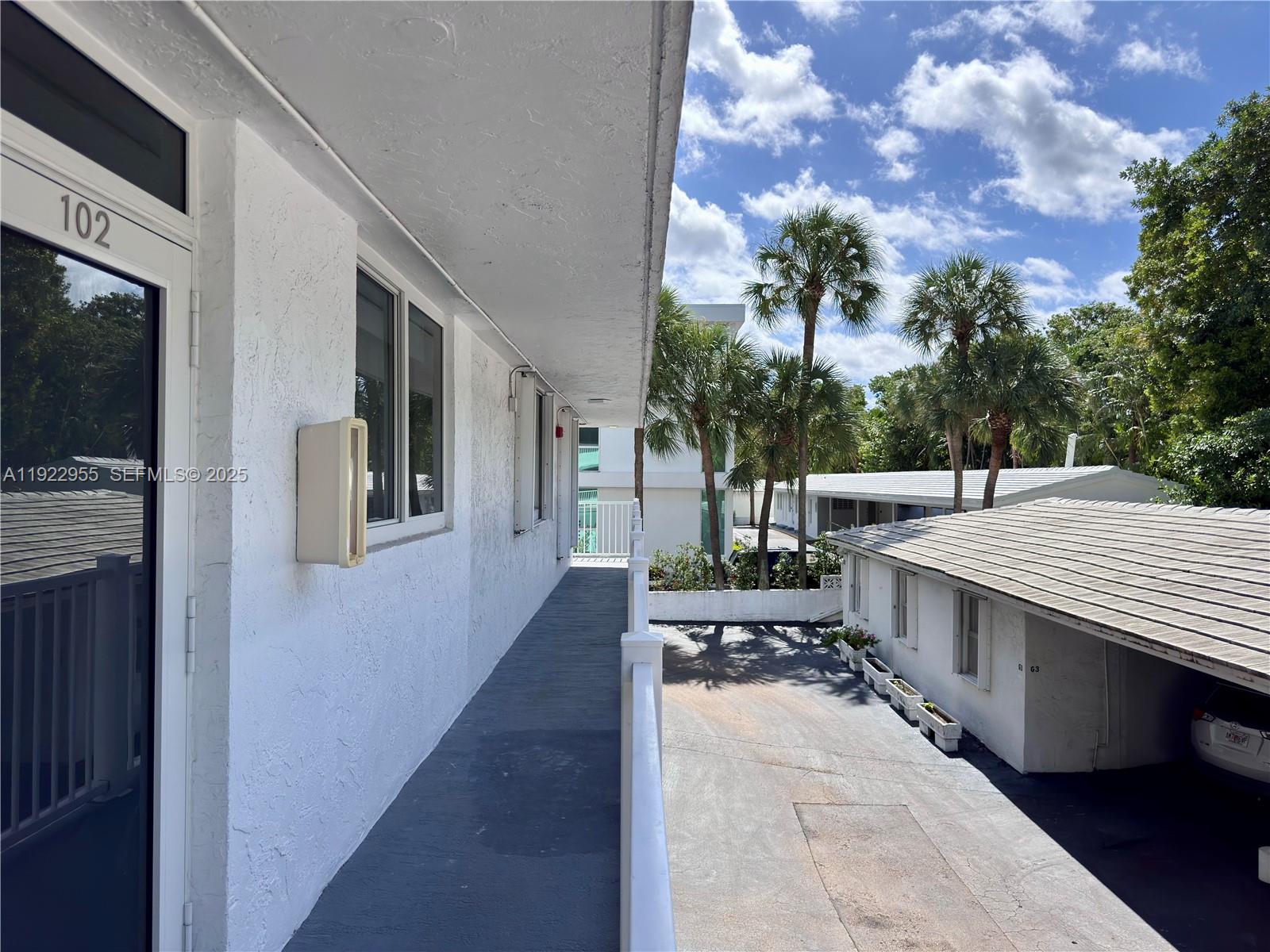 10230 Collins Ave #102 Bal Harbour, FL 33154