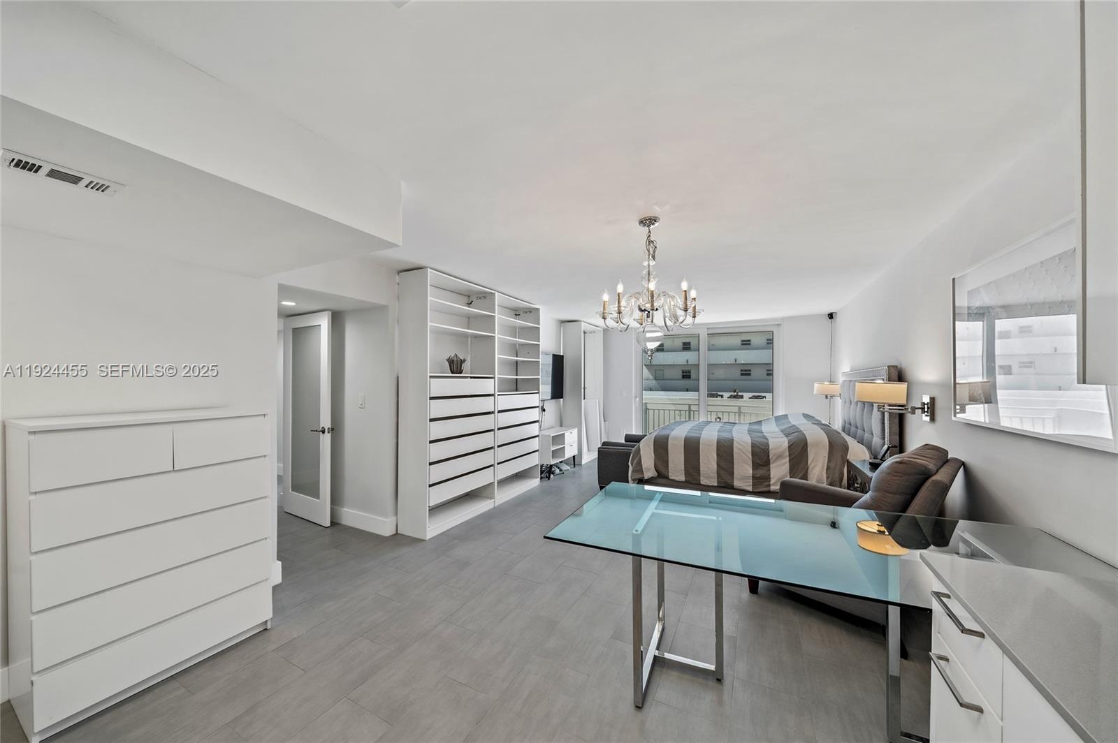 Undisclosed Address Miami Beach, FL 33139