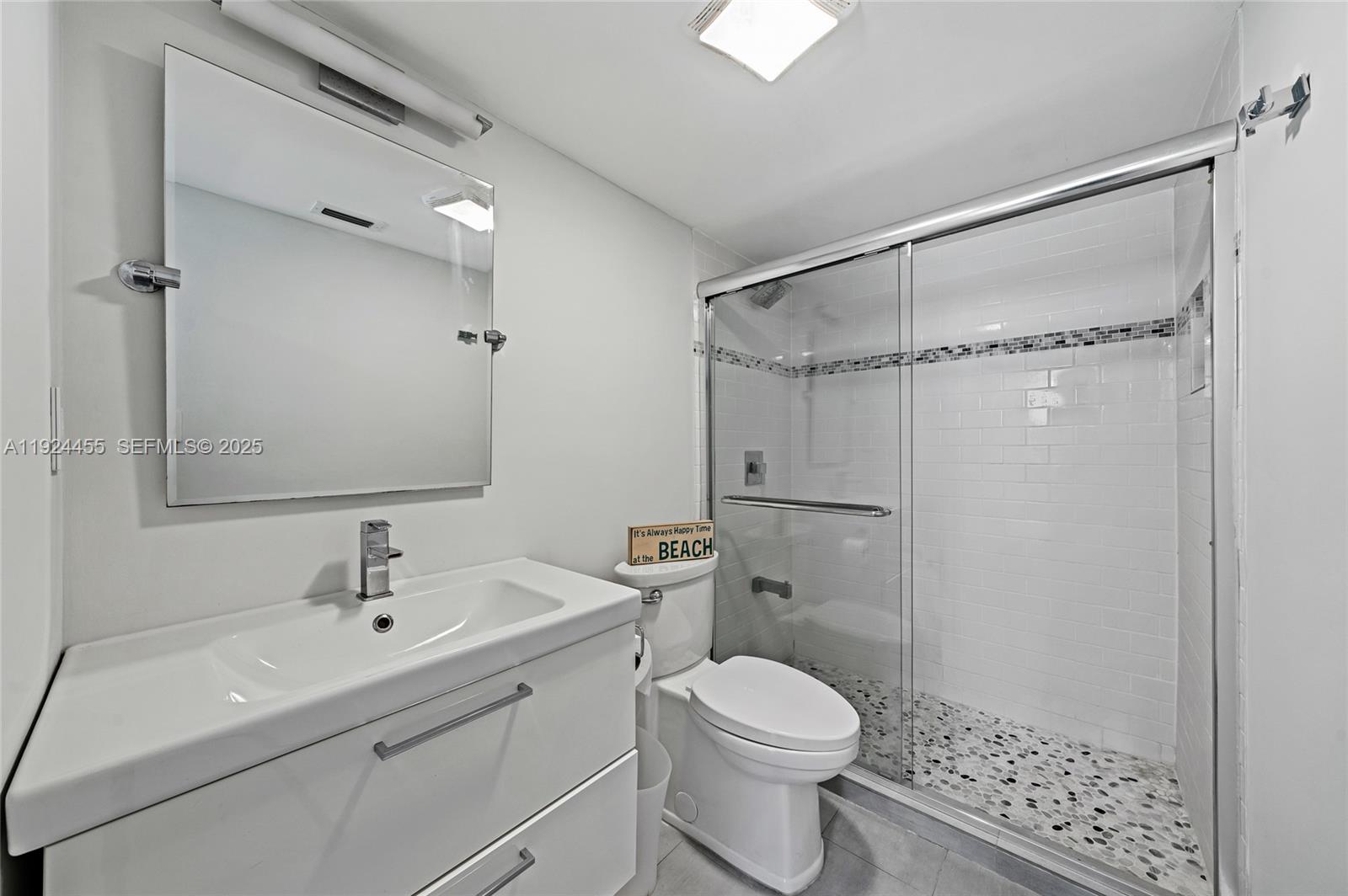 Undisclosed Address Miami Beach, FL 33139