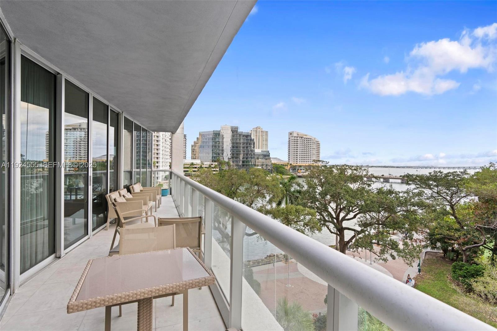 495 Brickell Ave #501 Miami, FL 33131