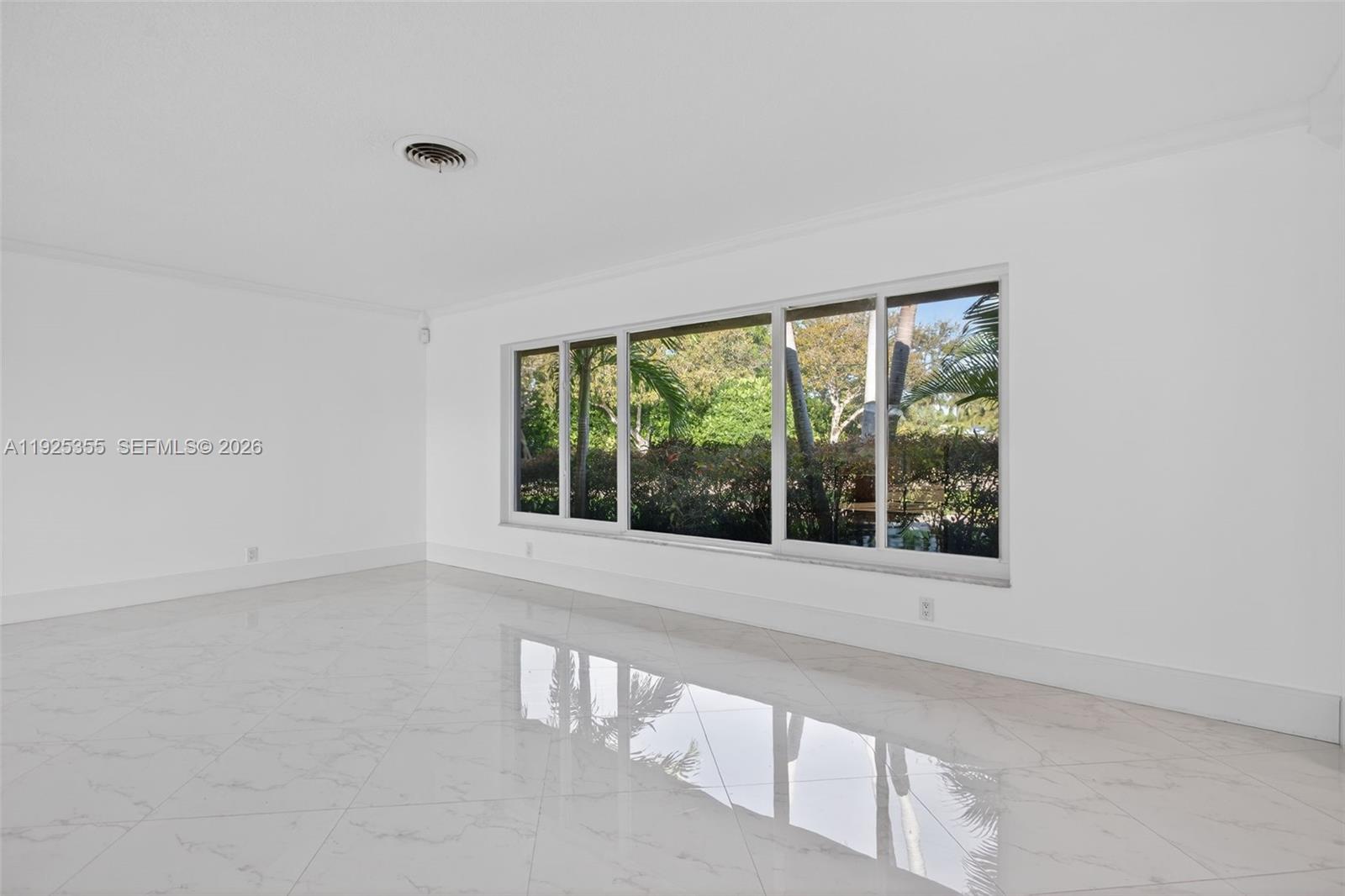 4060 NE 26th Ave Lighthouse Point, FL 33064