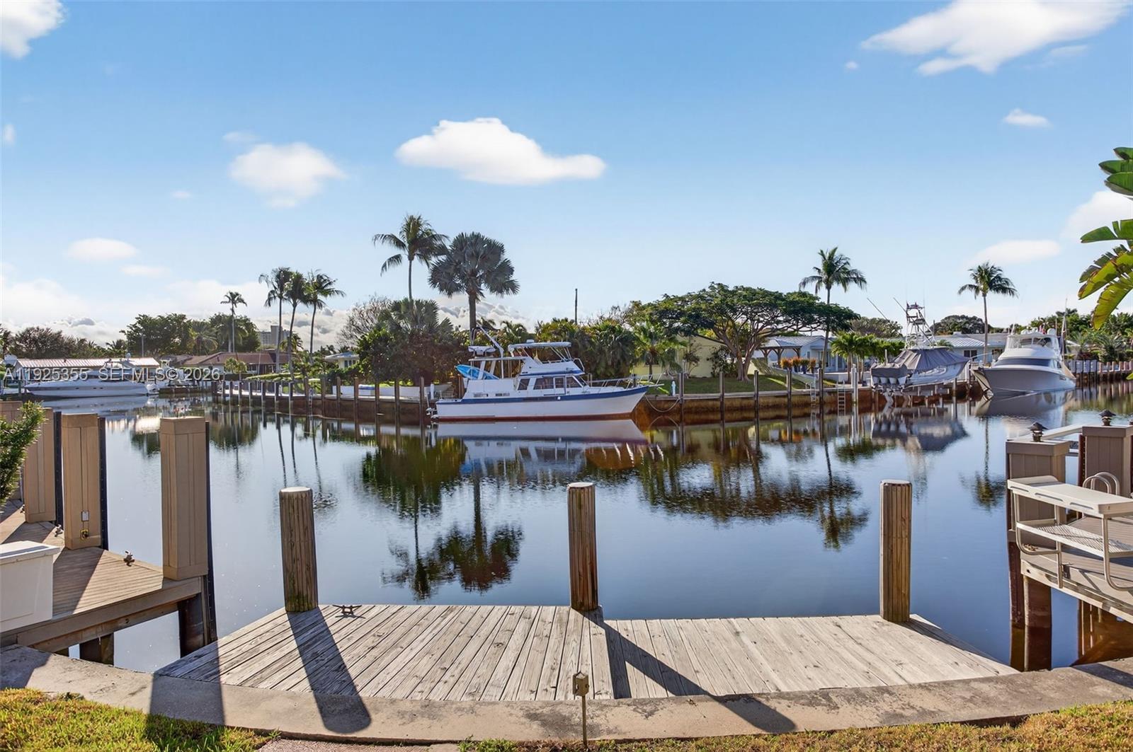 4060 NE 26th Ave Lighthouse Point, FL 33064