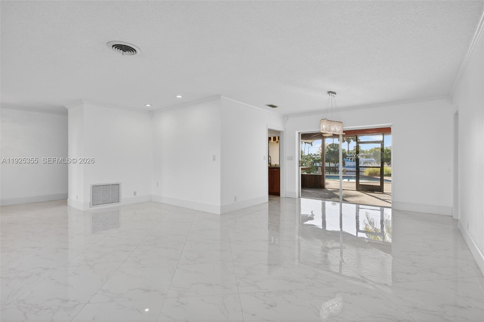 4060 NE 26th Ave Lighthouse Point, FL 33064