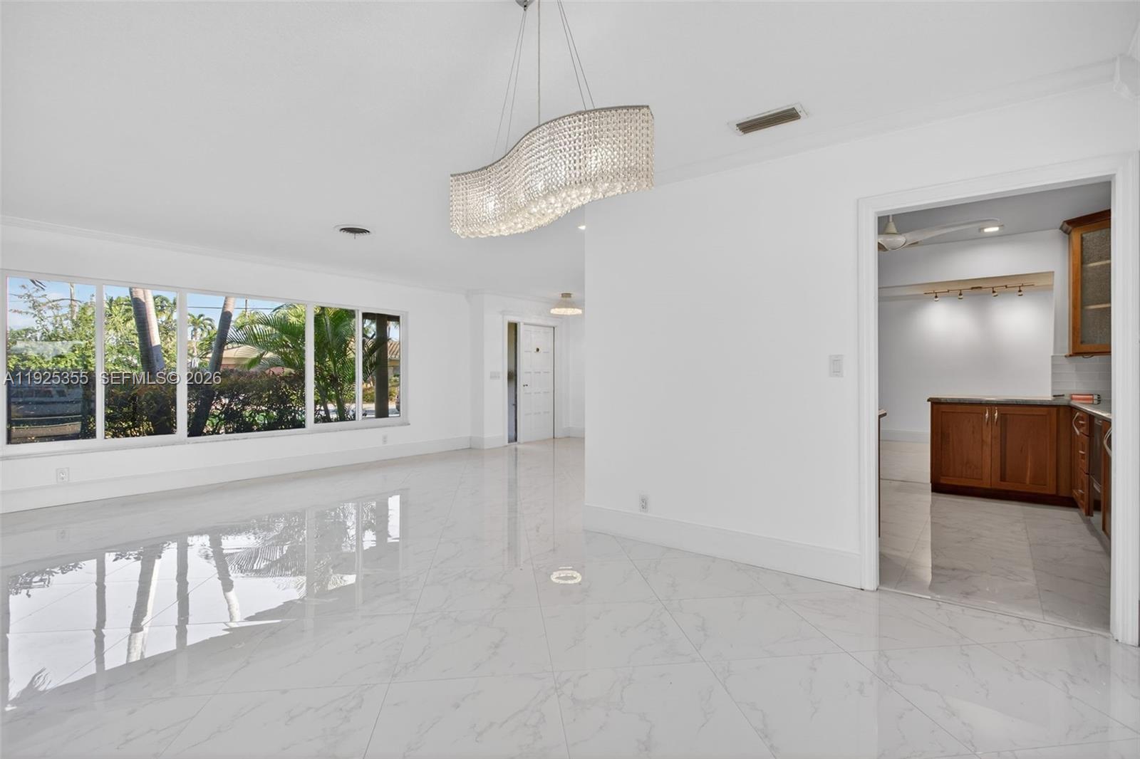 4060 NE 26th Ave Lighthouse Point, FL 33064