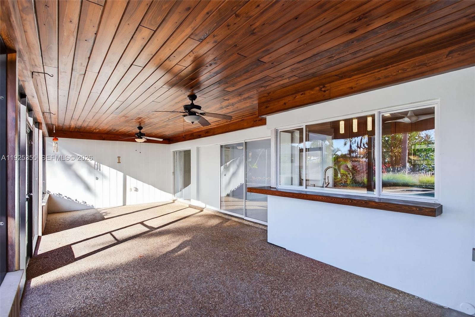 4060 NE 26th Ave Lighthouse Point, FL 33064