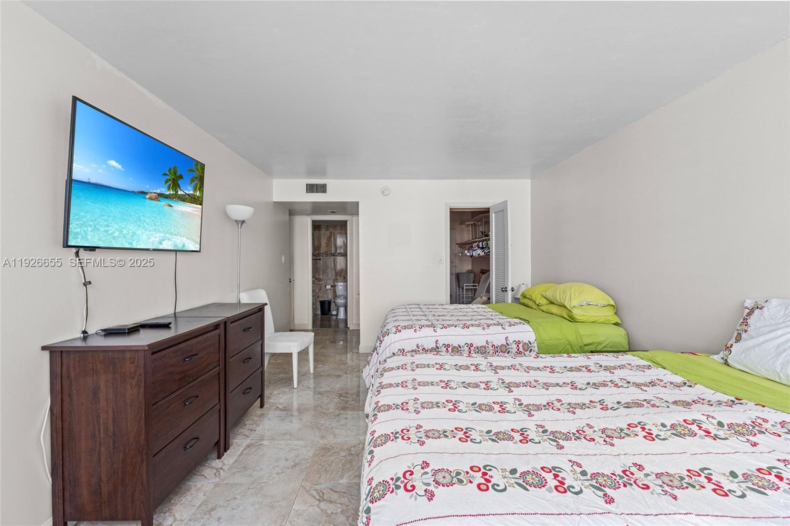 18011 Biscayne Blvd #1501 Aventura, FL 33160