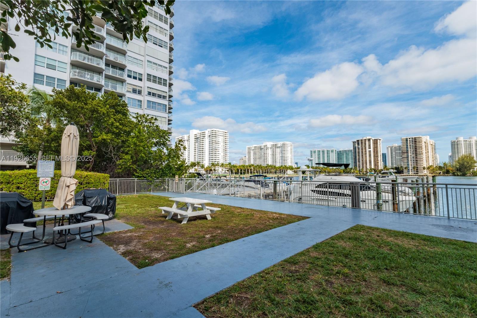 18011 Biscayne Blvd #1501 Aventura, FL 33160