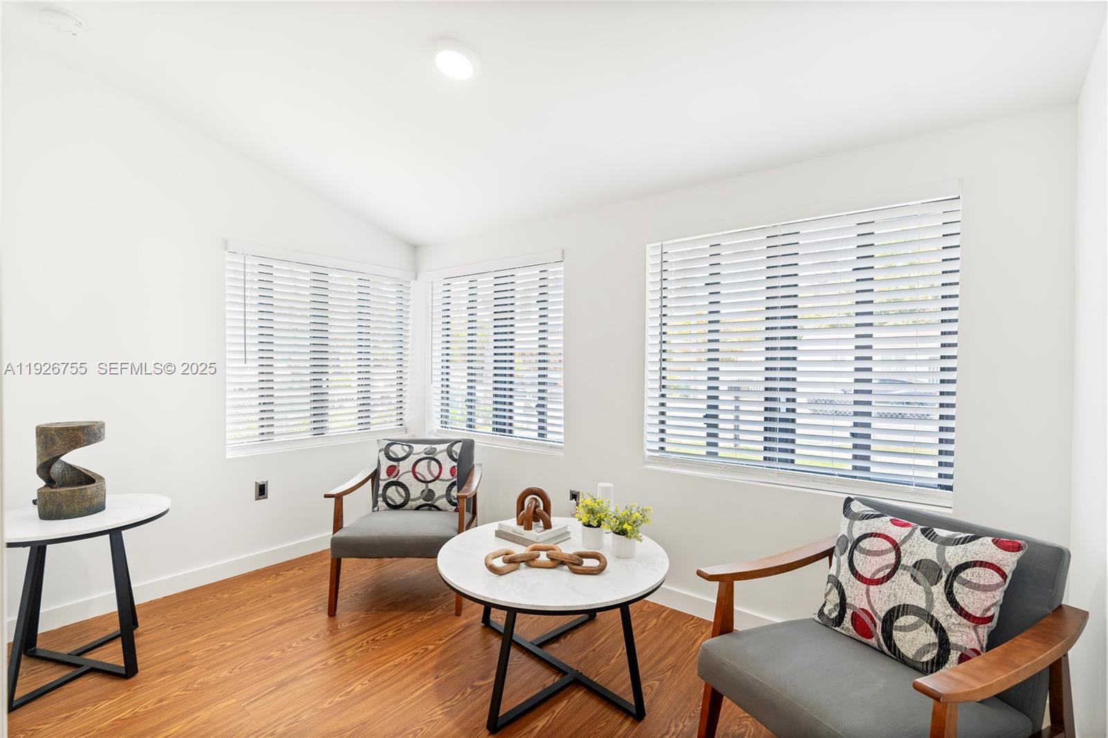 1121 NW 57th St Miami, FL 33127