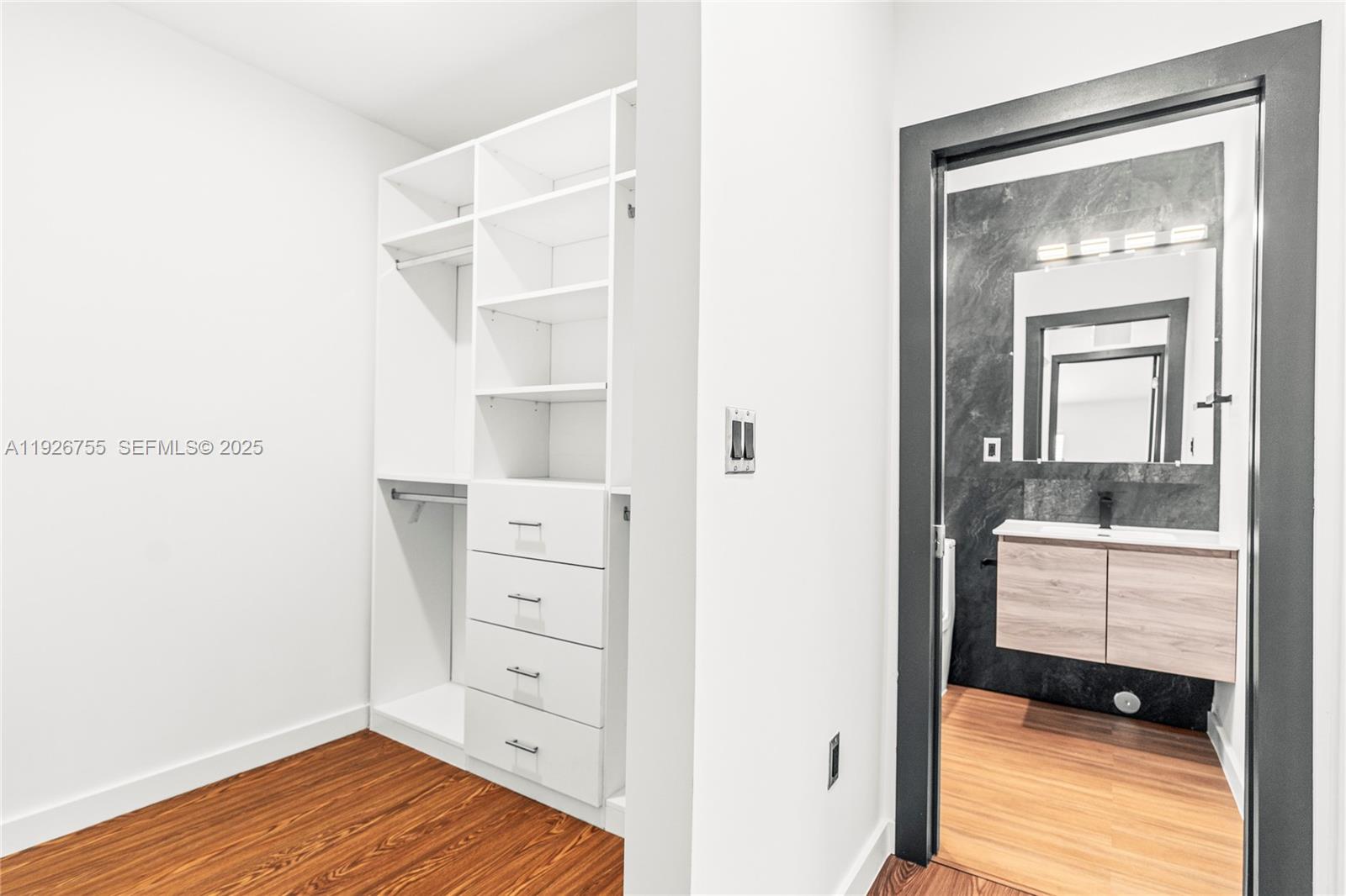 1121 NW 57th St Miami, FL 33127