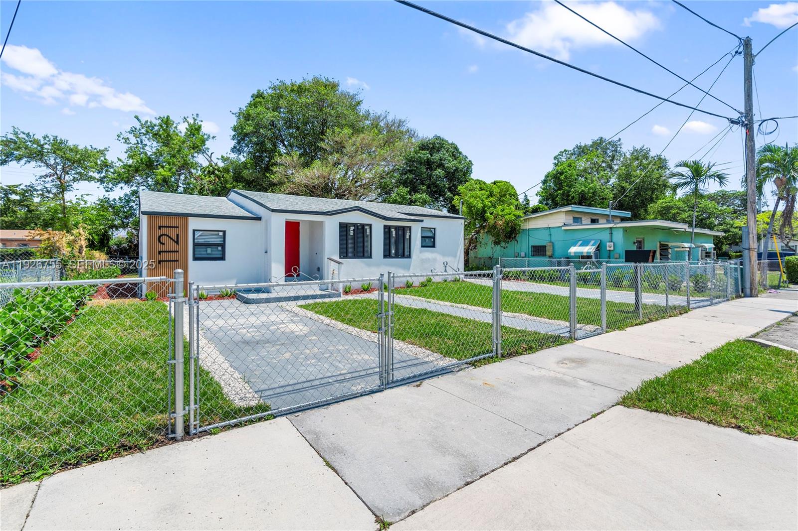 1121 NW 57th St Miami, FL 33127