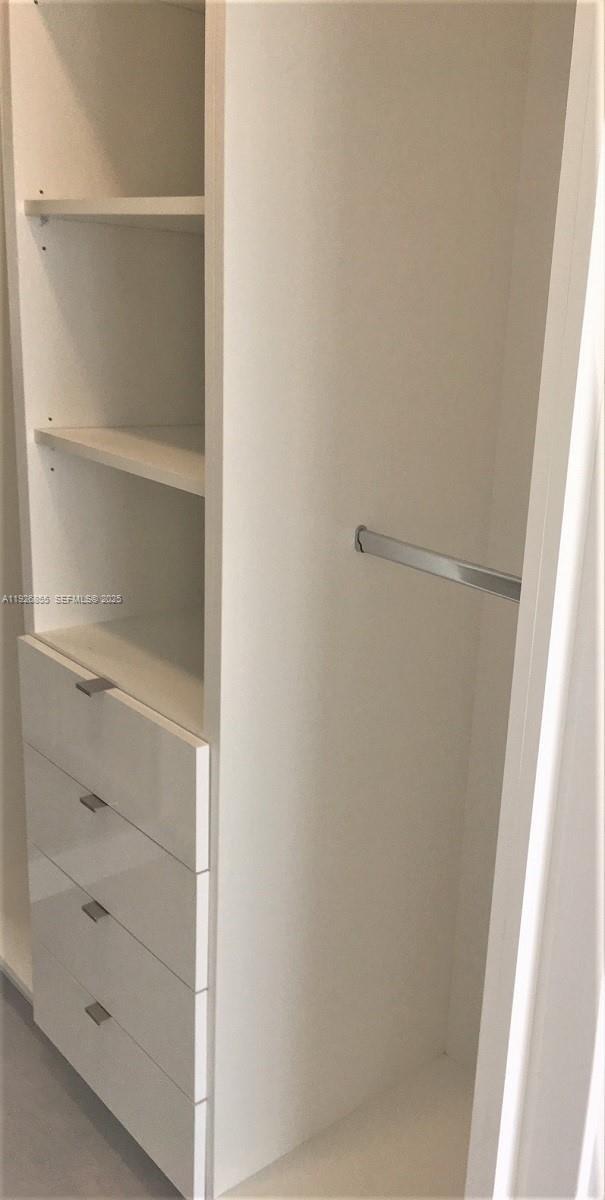 1000 West Ave #1027 Miami Beach, FL 33139