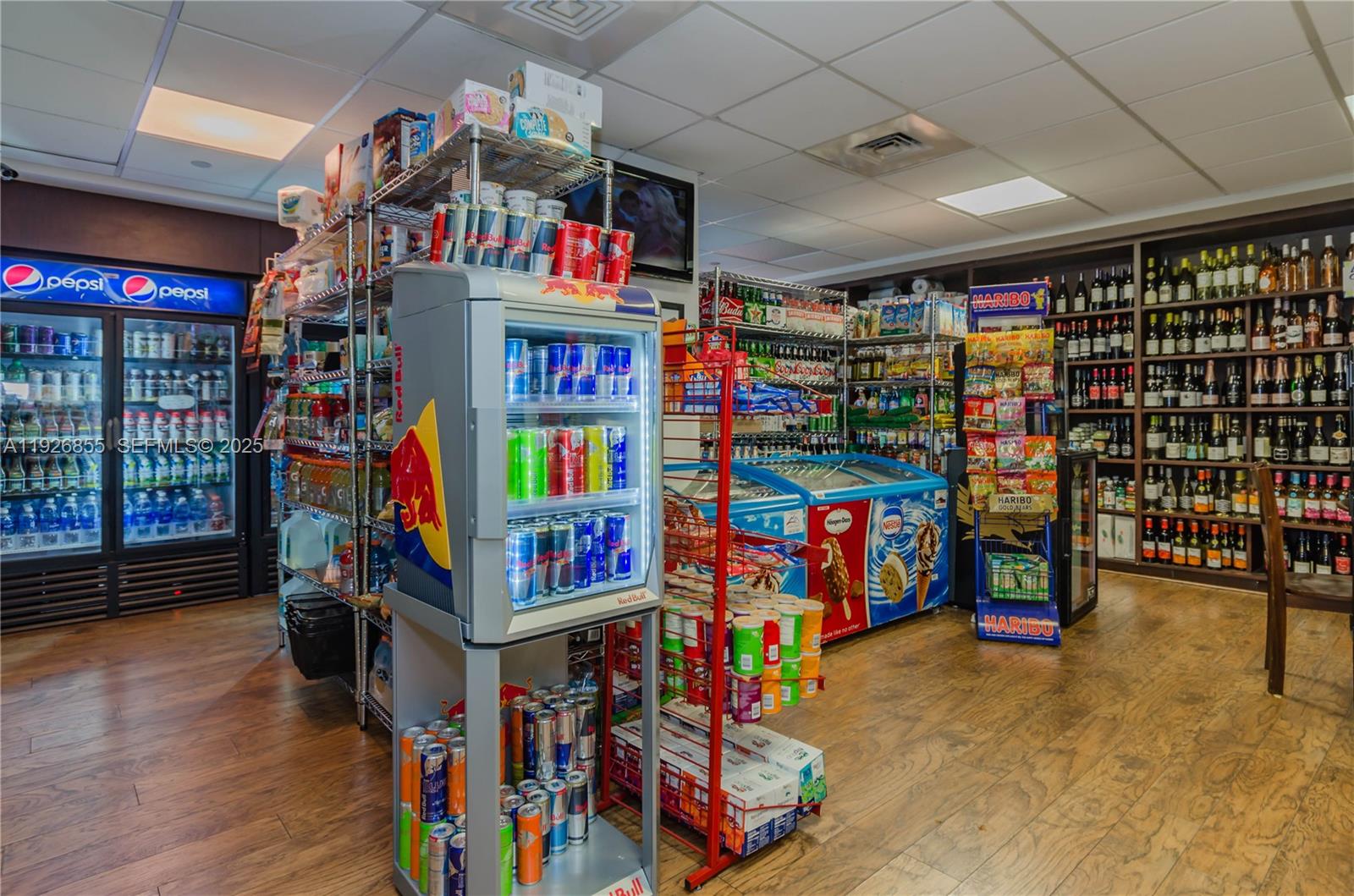 1000 West Ave #1027 Miami Beach, FL 33139