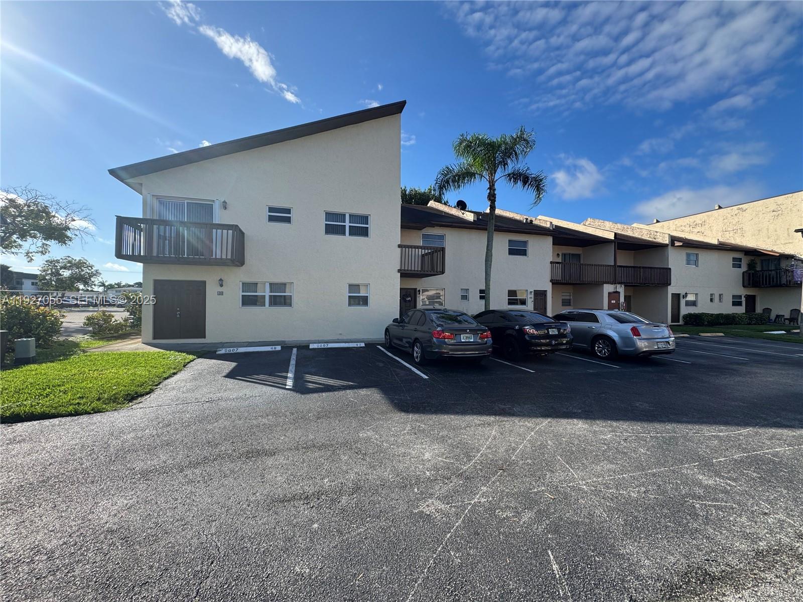 6607 Winfield Blvd #A-48 Margate, FL 33063