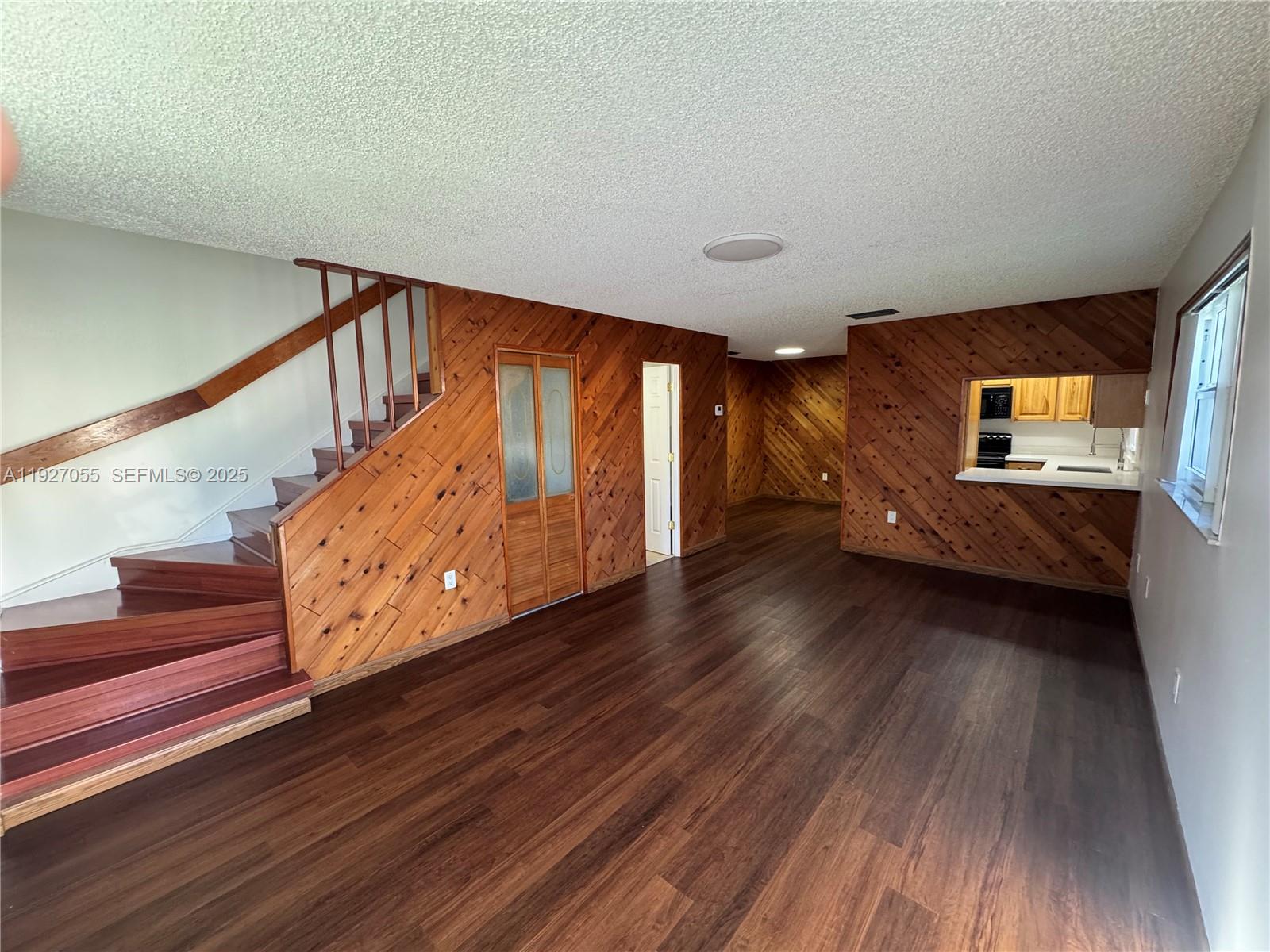 6607 Winfield Blvd #A-48 Margate, FL 33063