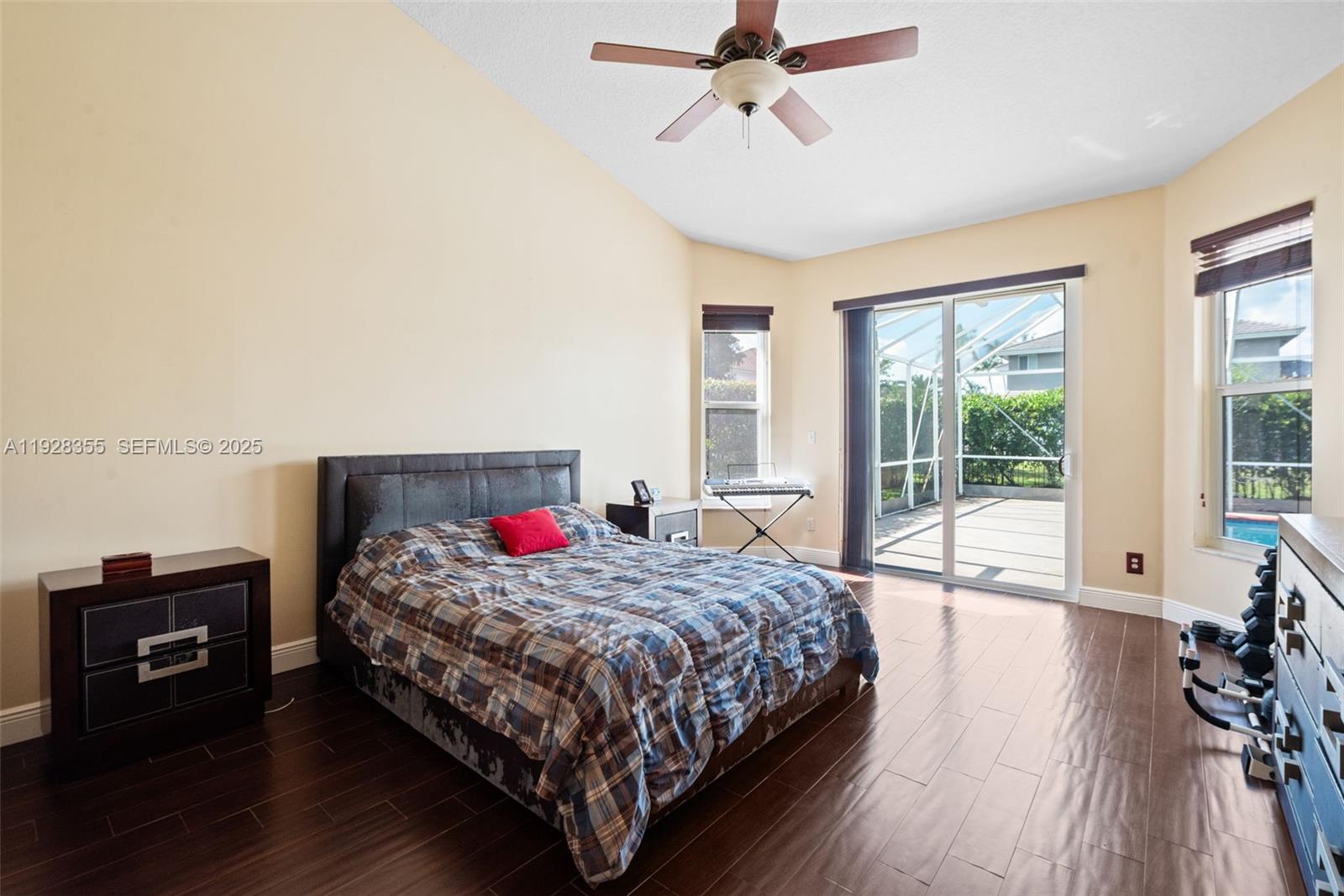 600 E Cypress Pointe Dr E Pembroke Pines, FL 33027