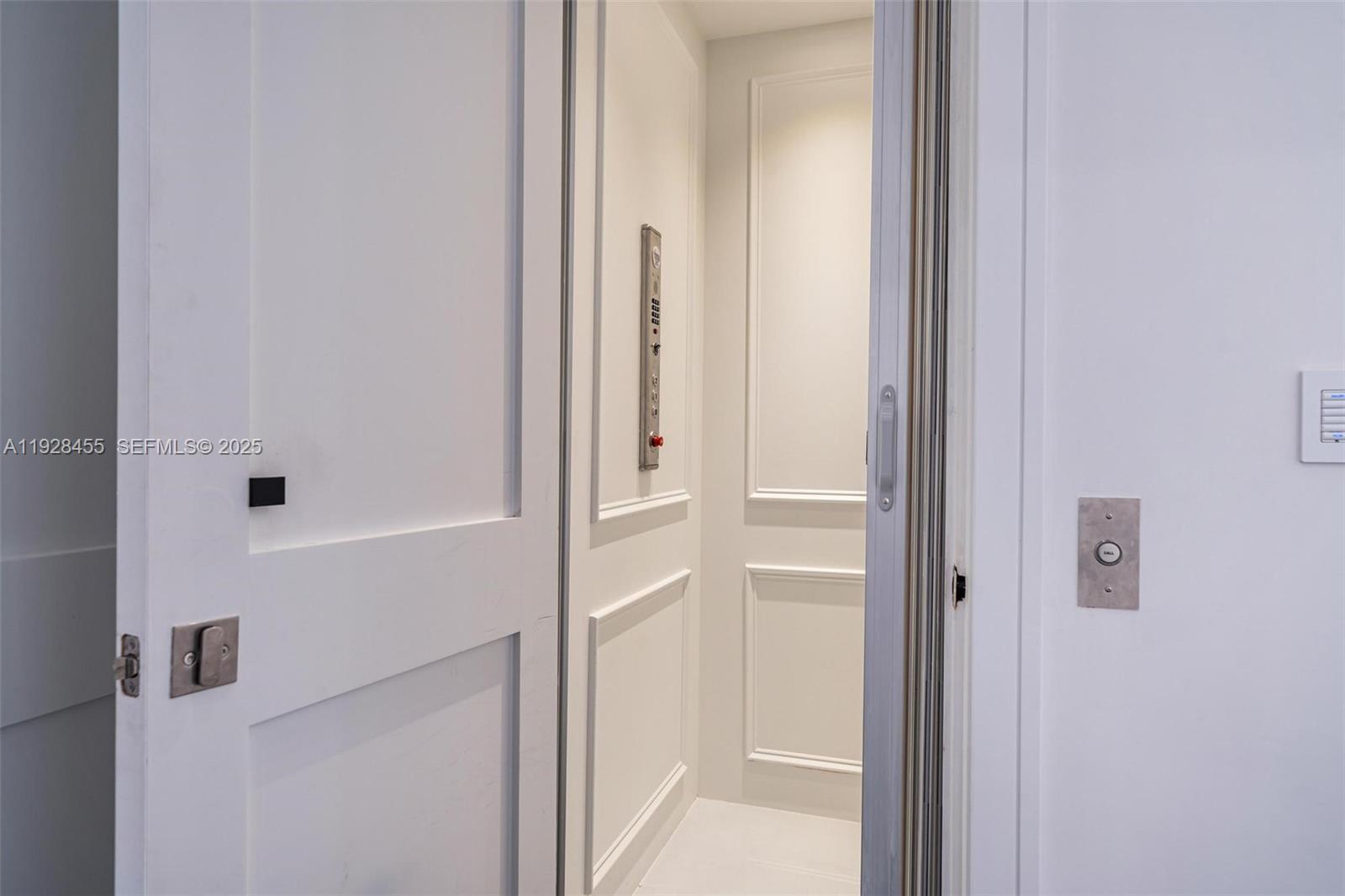 7220 SW 125th St Pinecrest, FL 33156