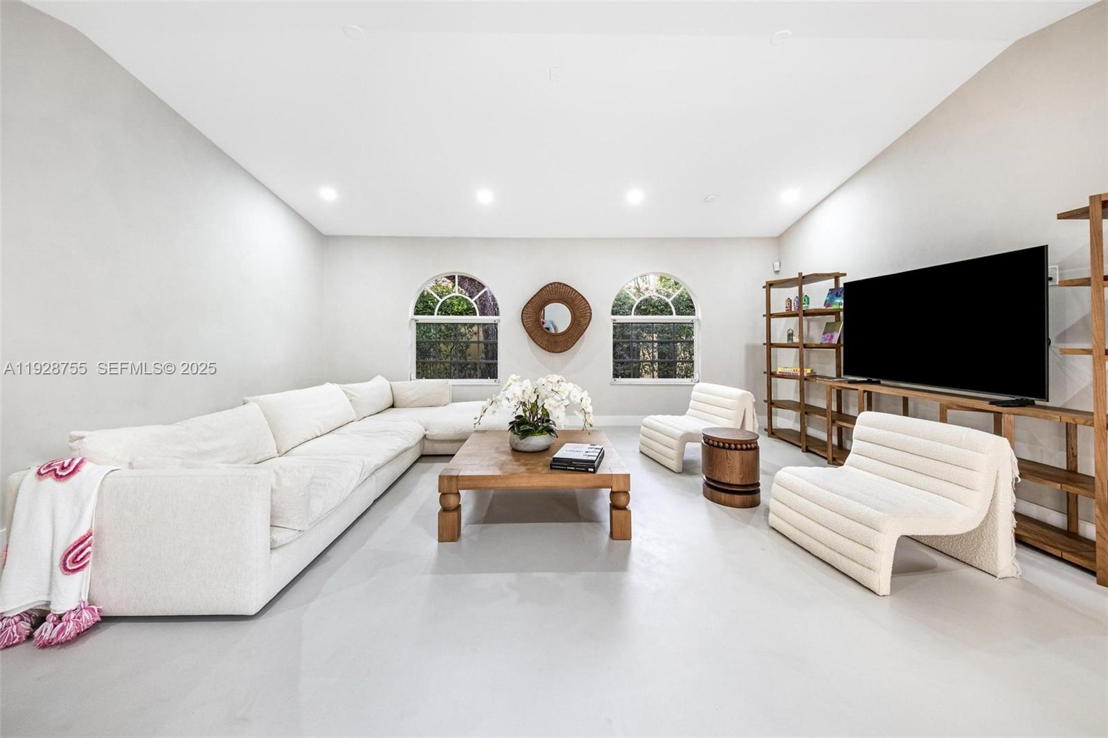 1033 Almeria Ave Coral Gables, FL 33134