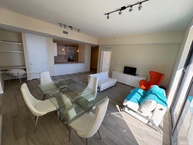 image Nine at Mary Brickell Village2