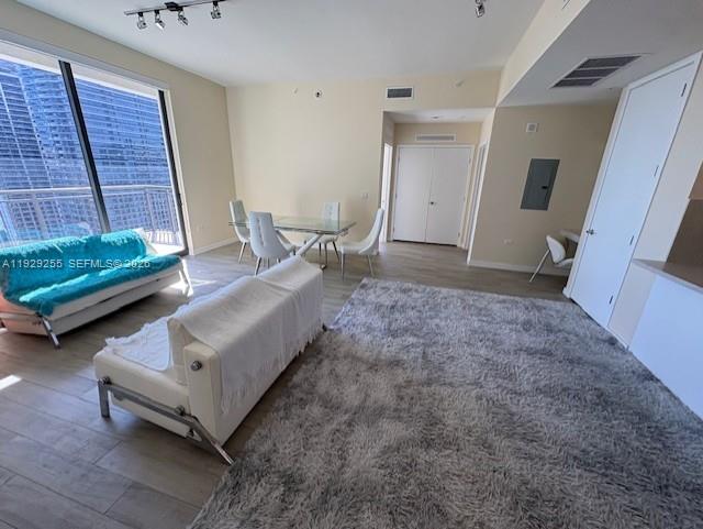 image Nine at Mary Brickell Village3