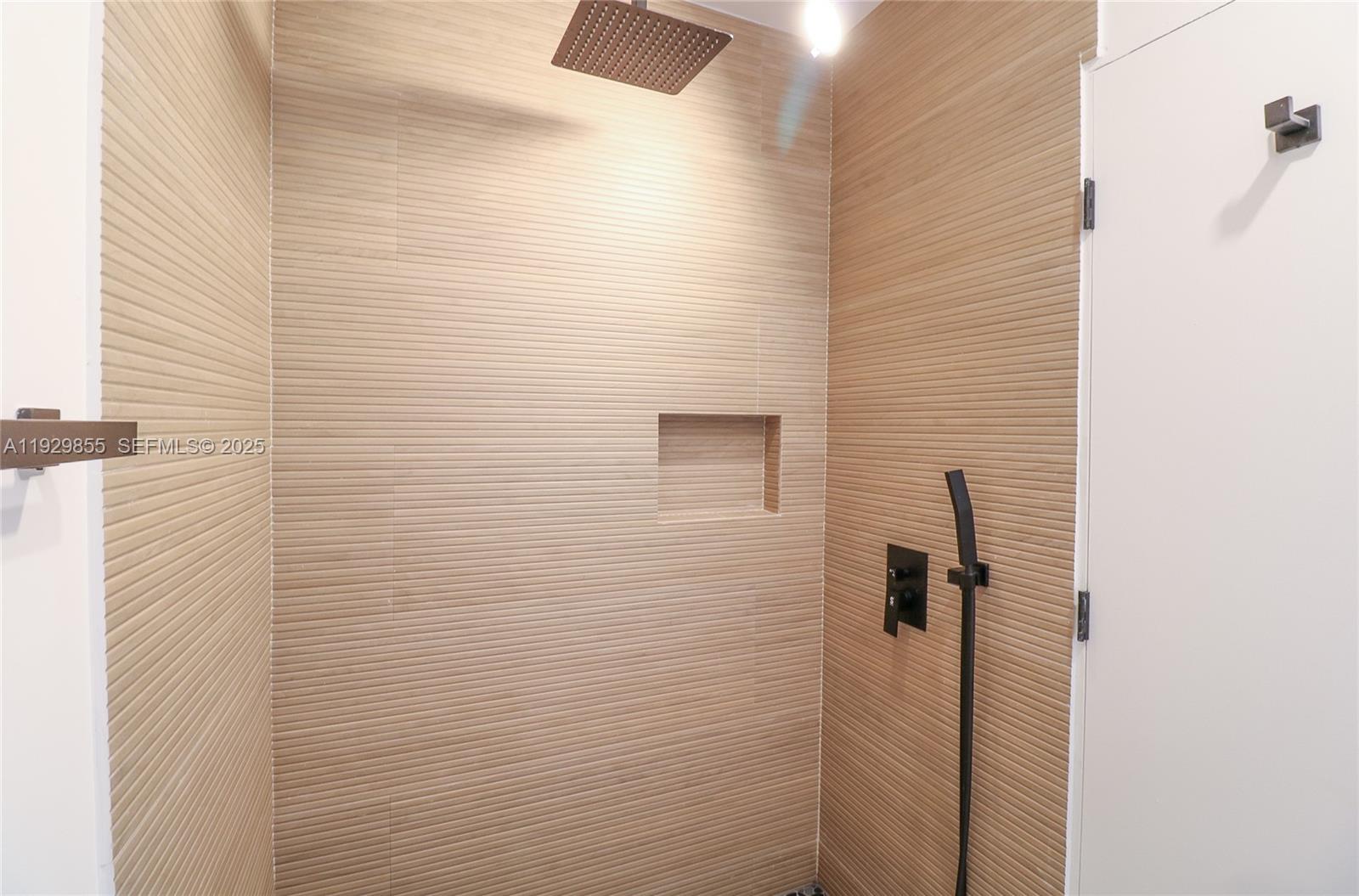 221 SW 11th Ave #1 Miami, FL 33130