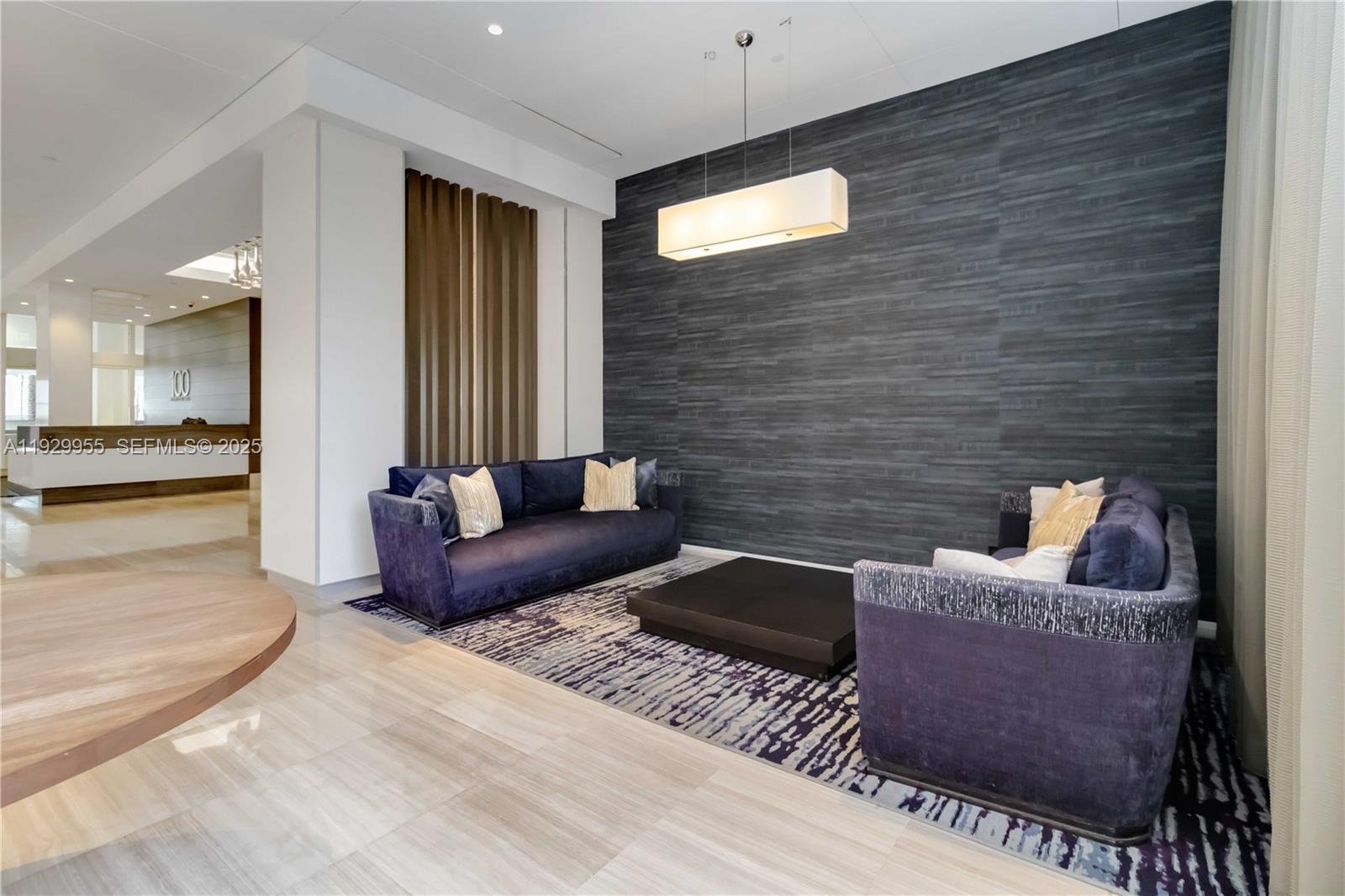 image Arlen House East32