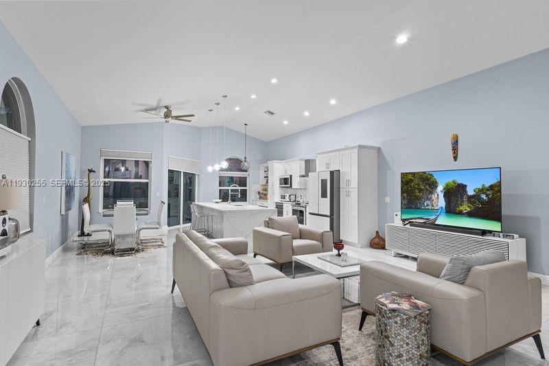 6952 NW 27th Ct Margate, FL 33063